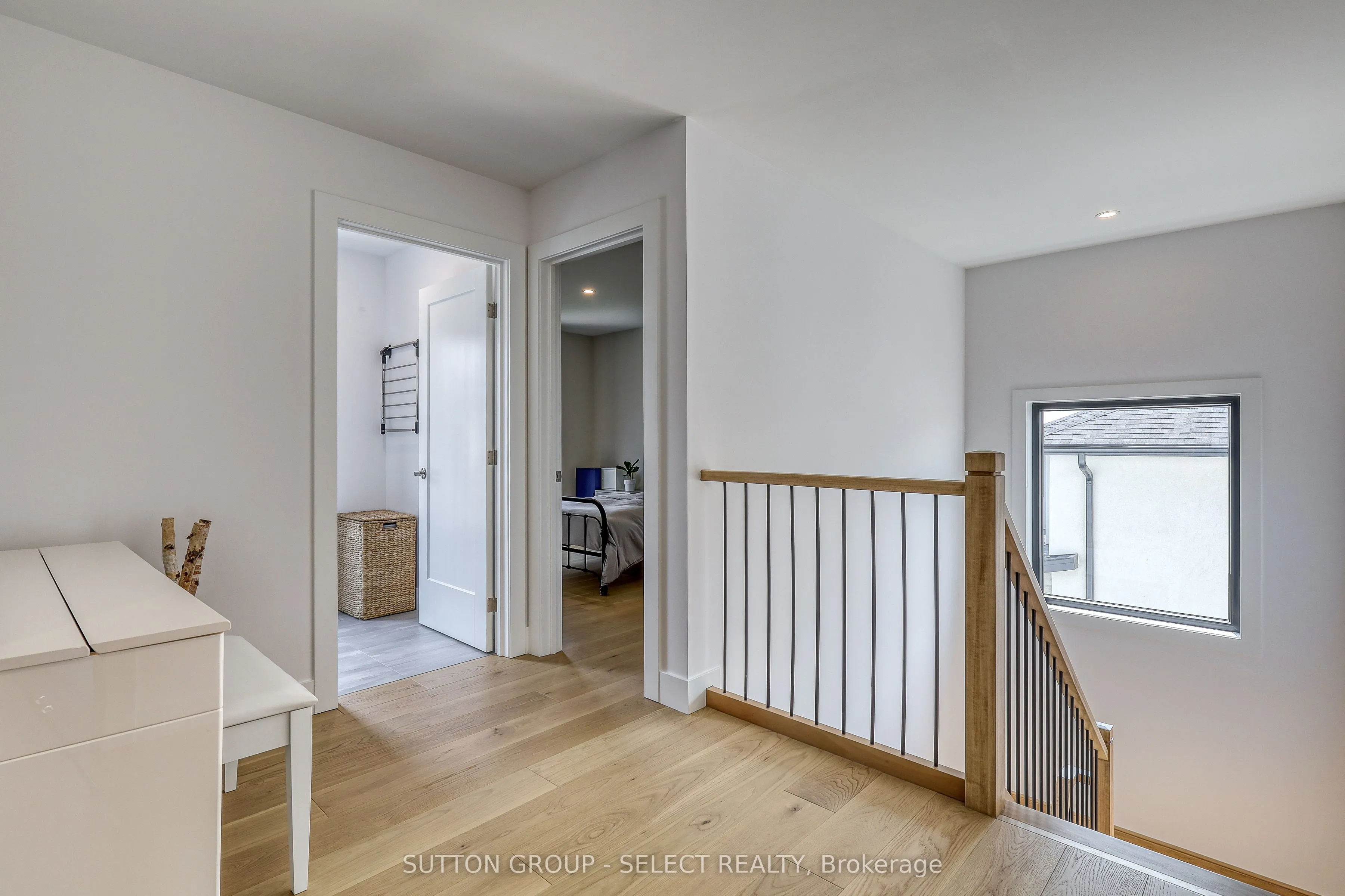 61 CRESTVIEW Drive