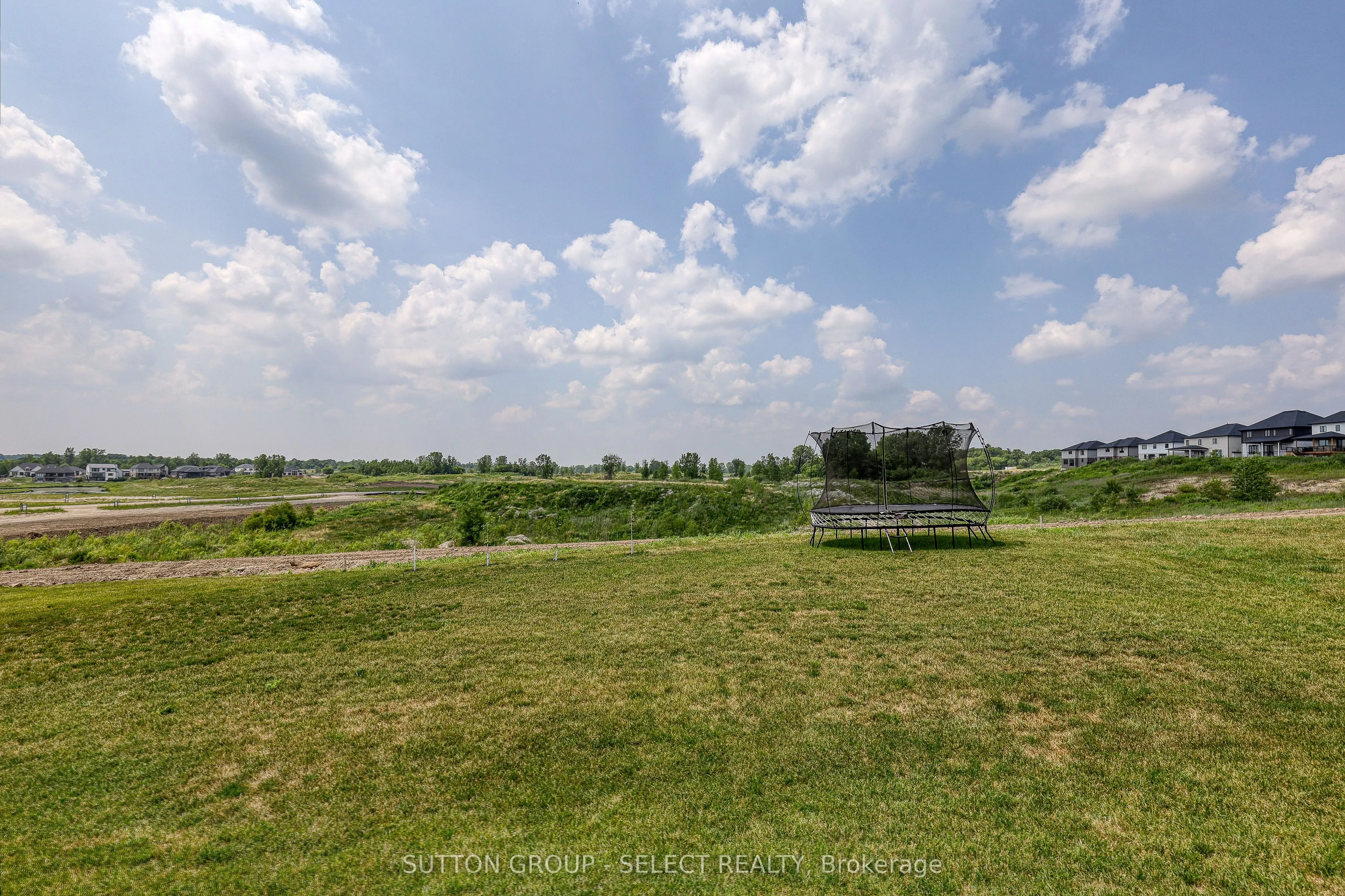 61 CRESTVIEW Drive