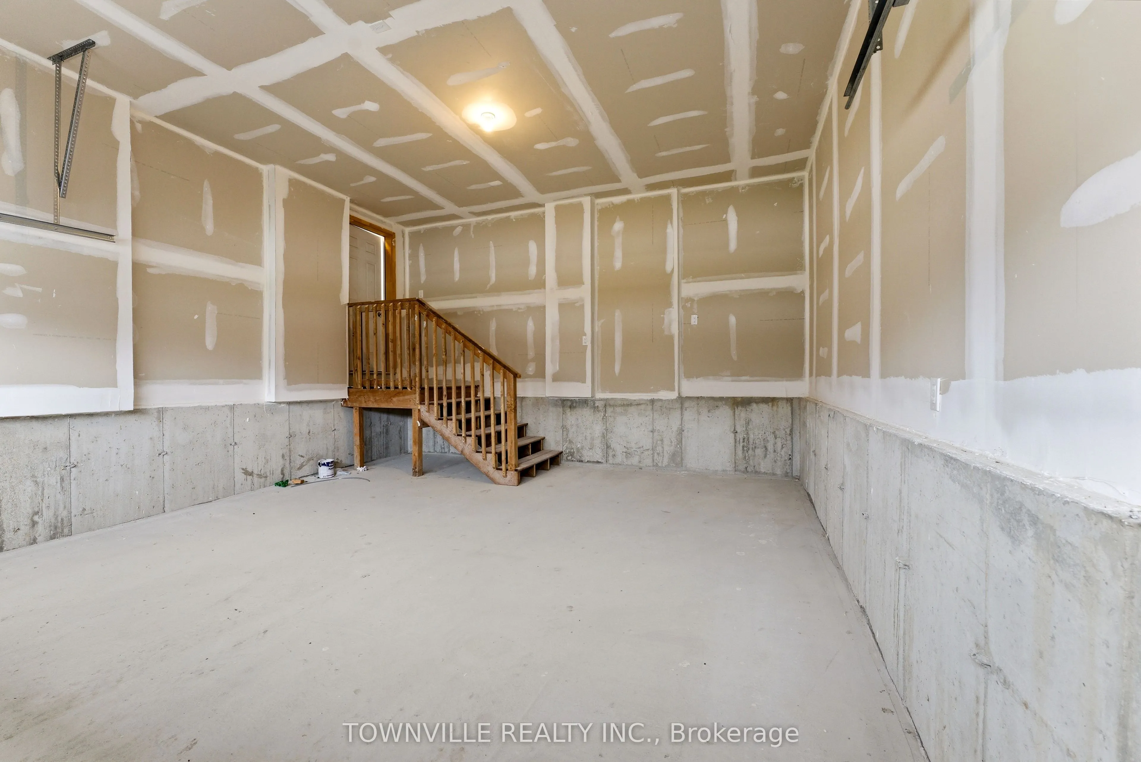 10 Bradden Crescent