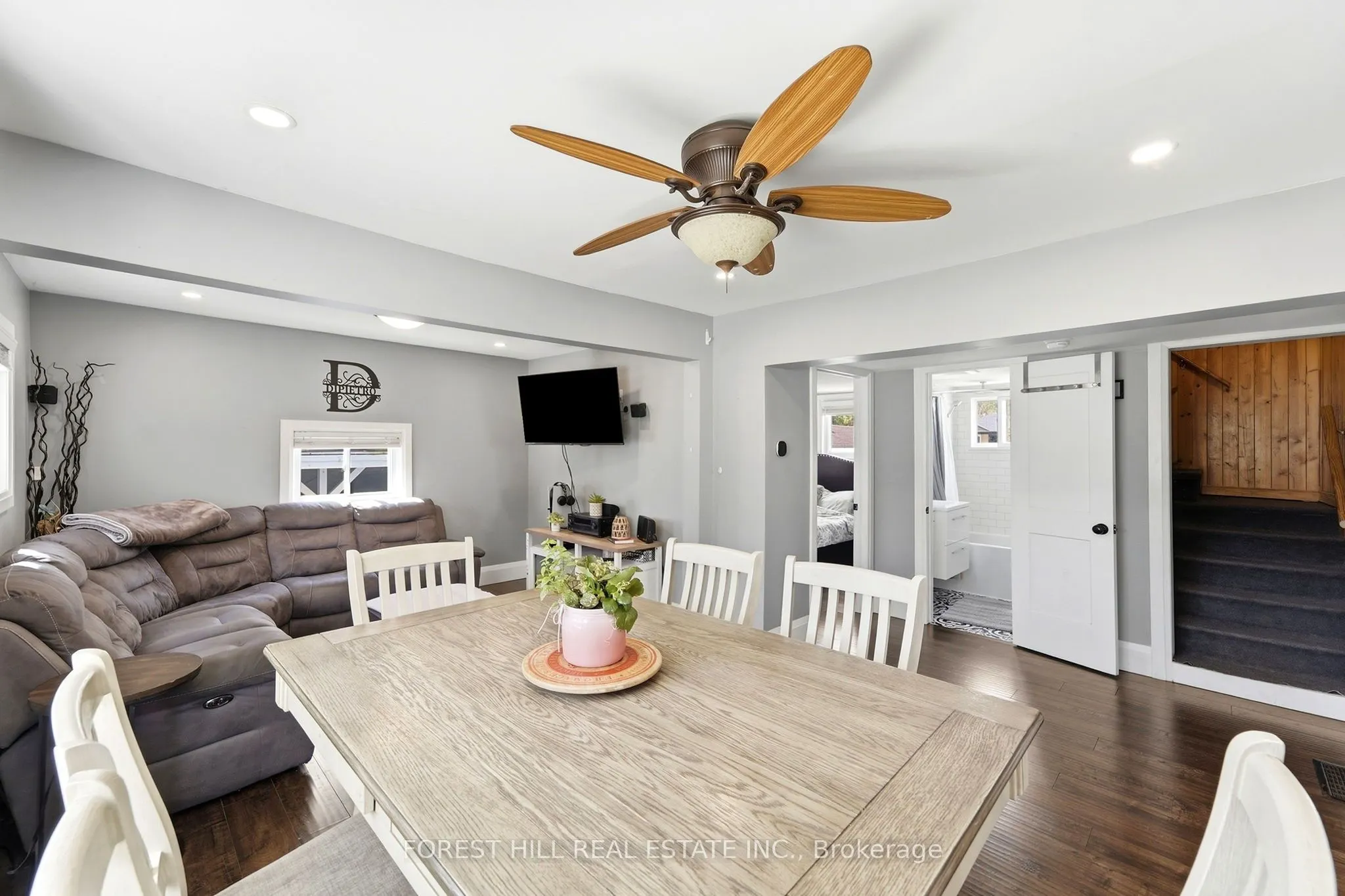 662 Cochrane Road