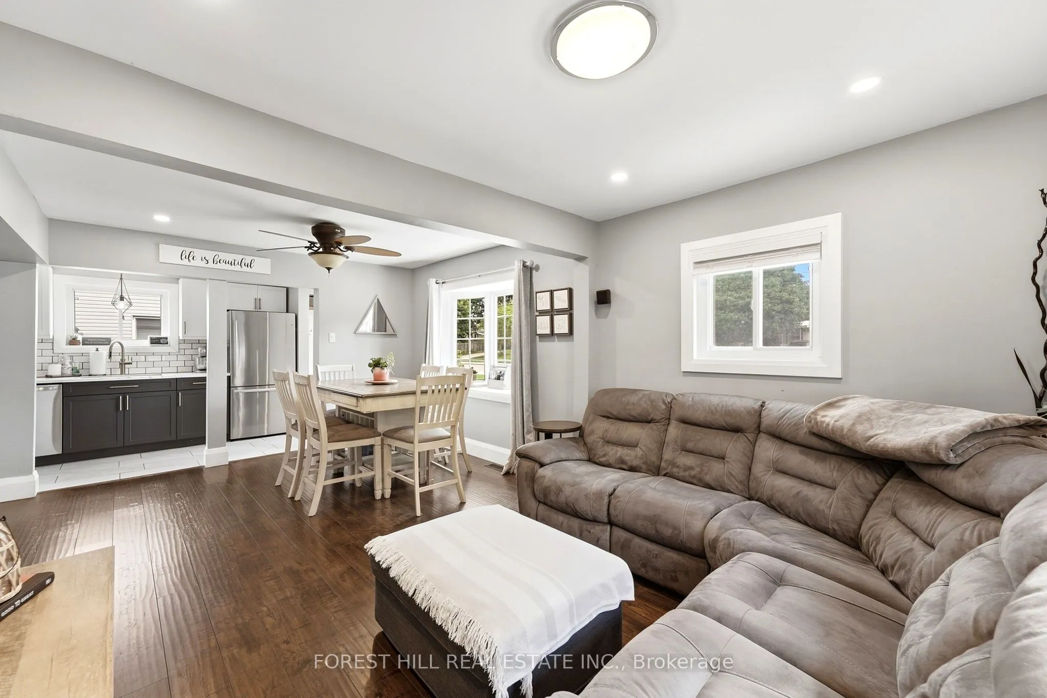 662 Cochrane Road