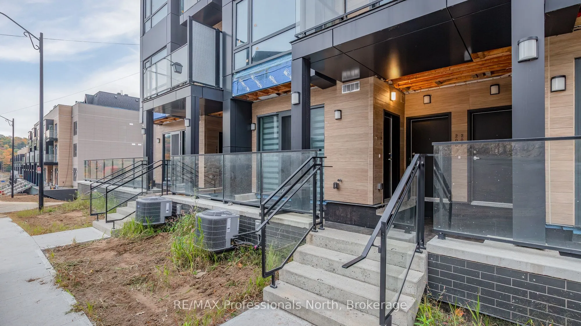 6 Suncrest Lane #104