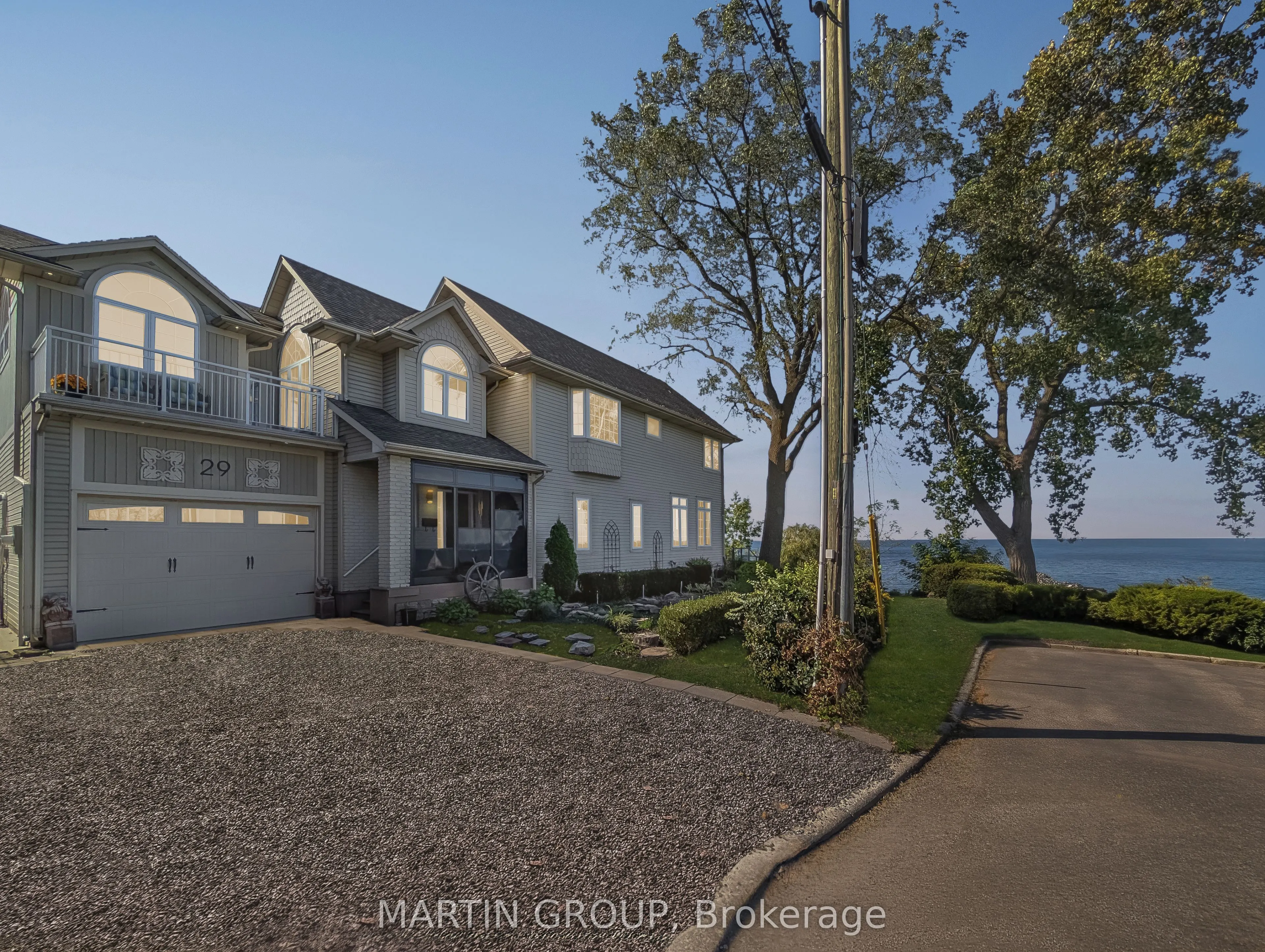 29 CONSIDINE Avenue