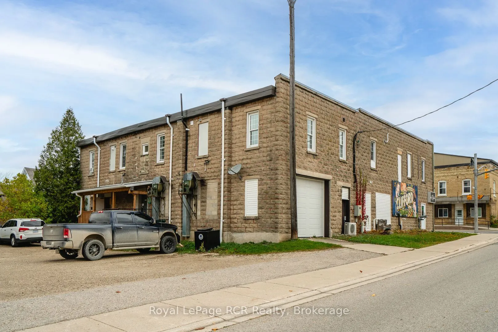 3 Elora Street