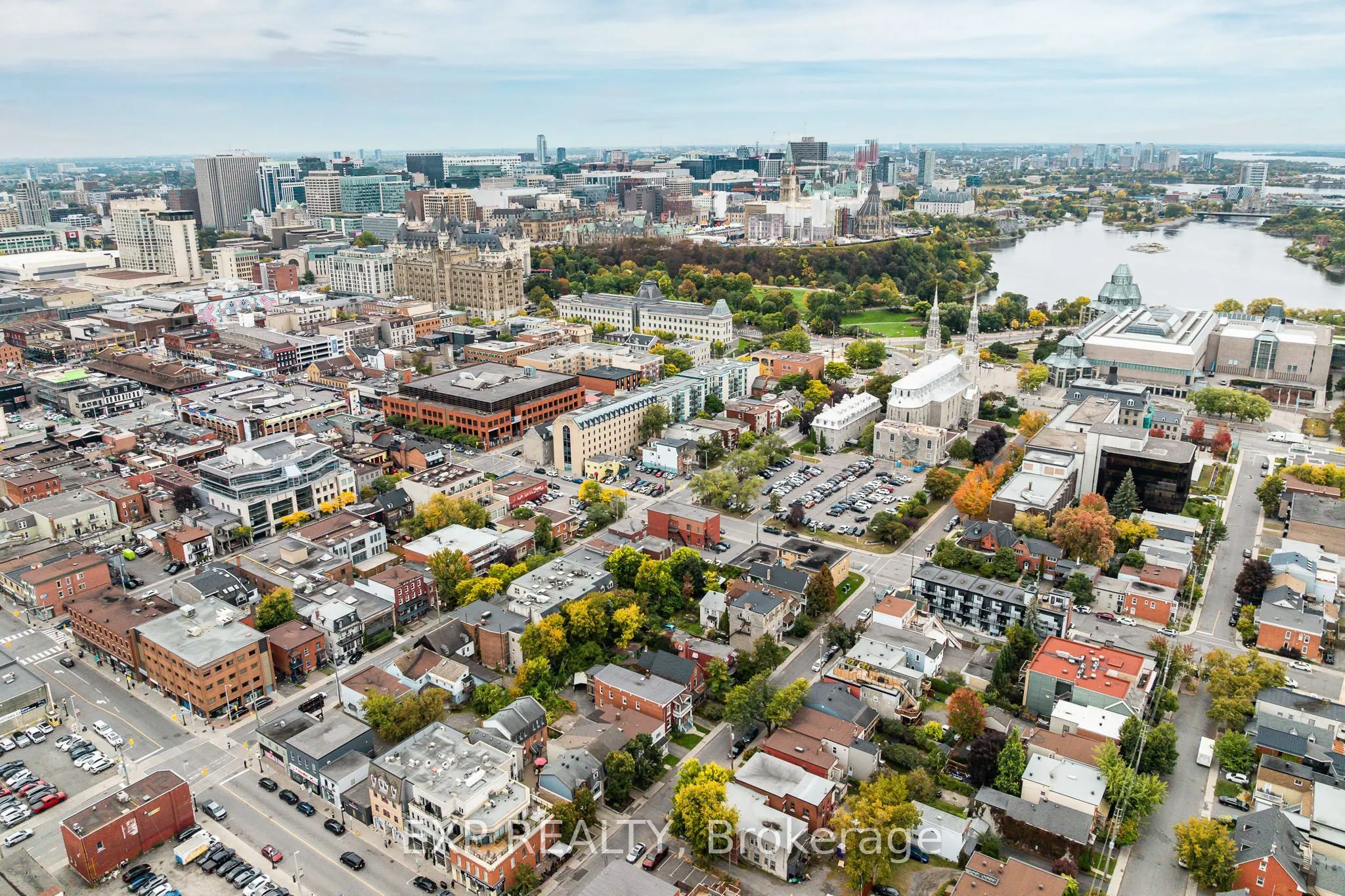 122 Guigues Avenue W #Unit 1 Level 1