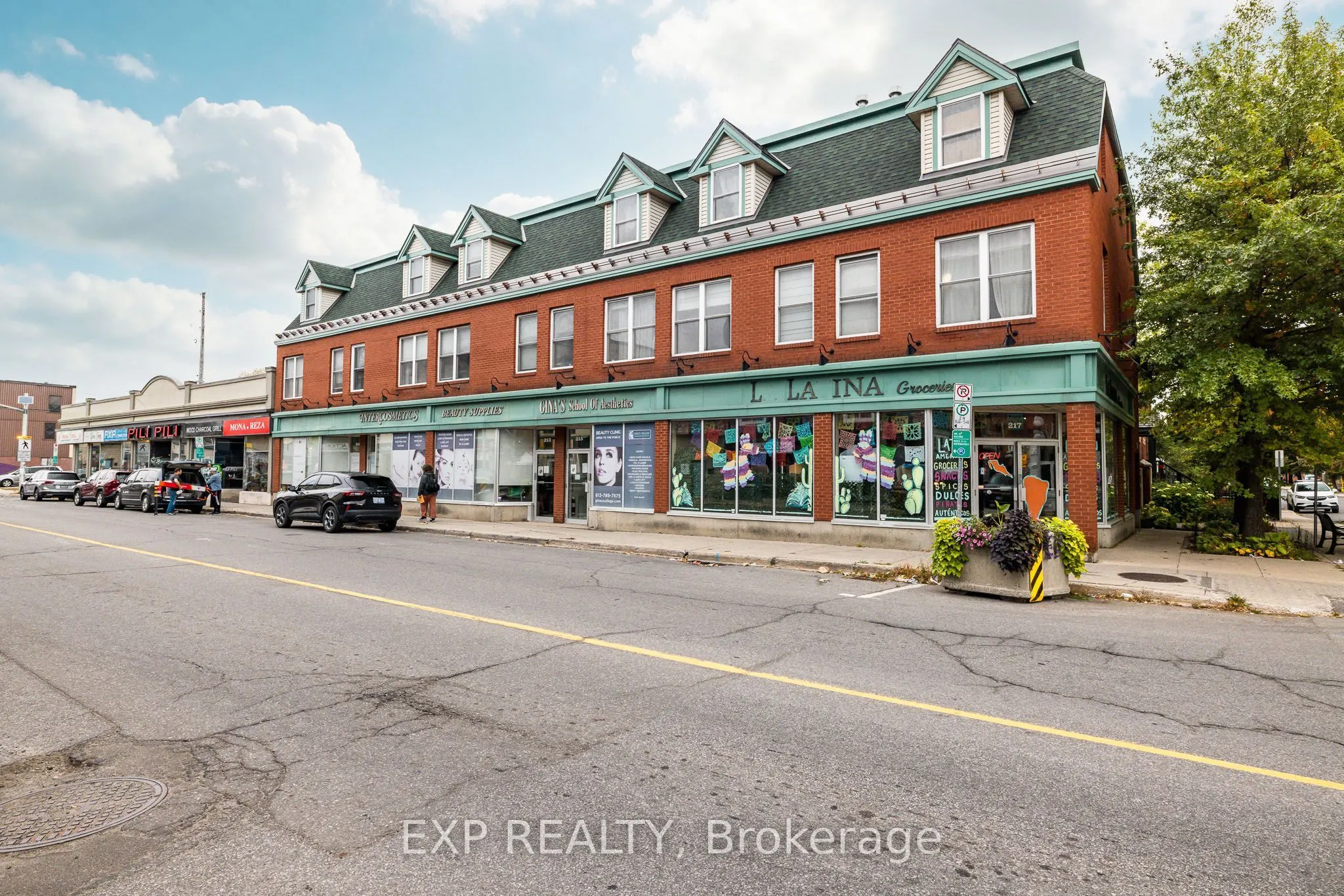 122 Guigues Avenue W #Unit 1 Level 1