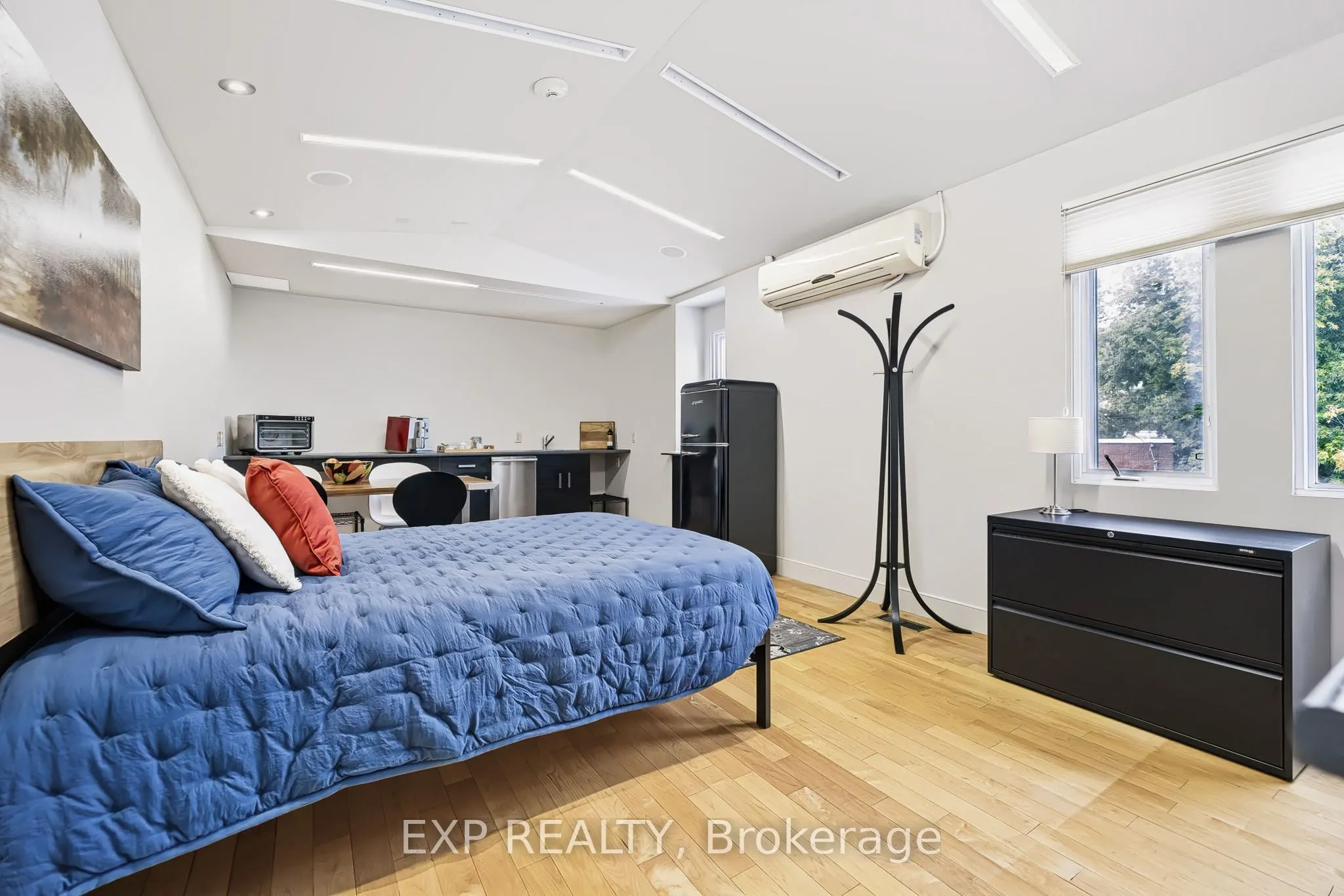 122 Guigues Avenue W #Unit 1 Level 1