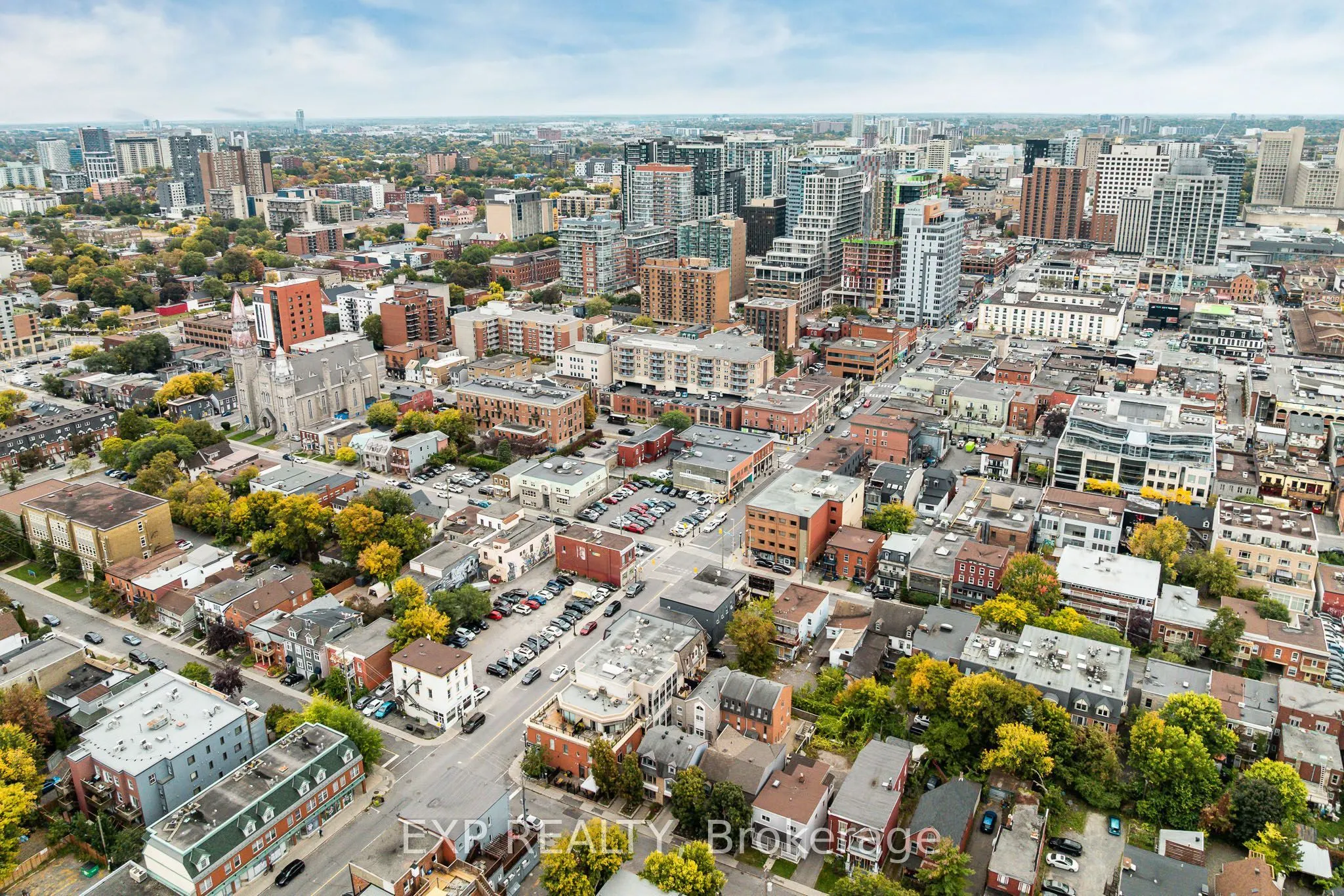 122 Guigues Avenue W #Unit 1 Level 1