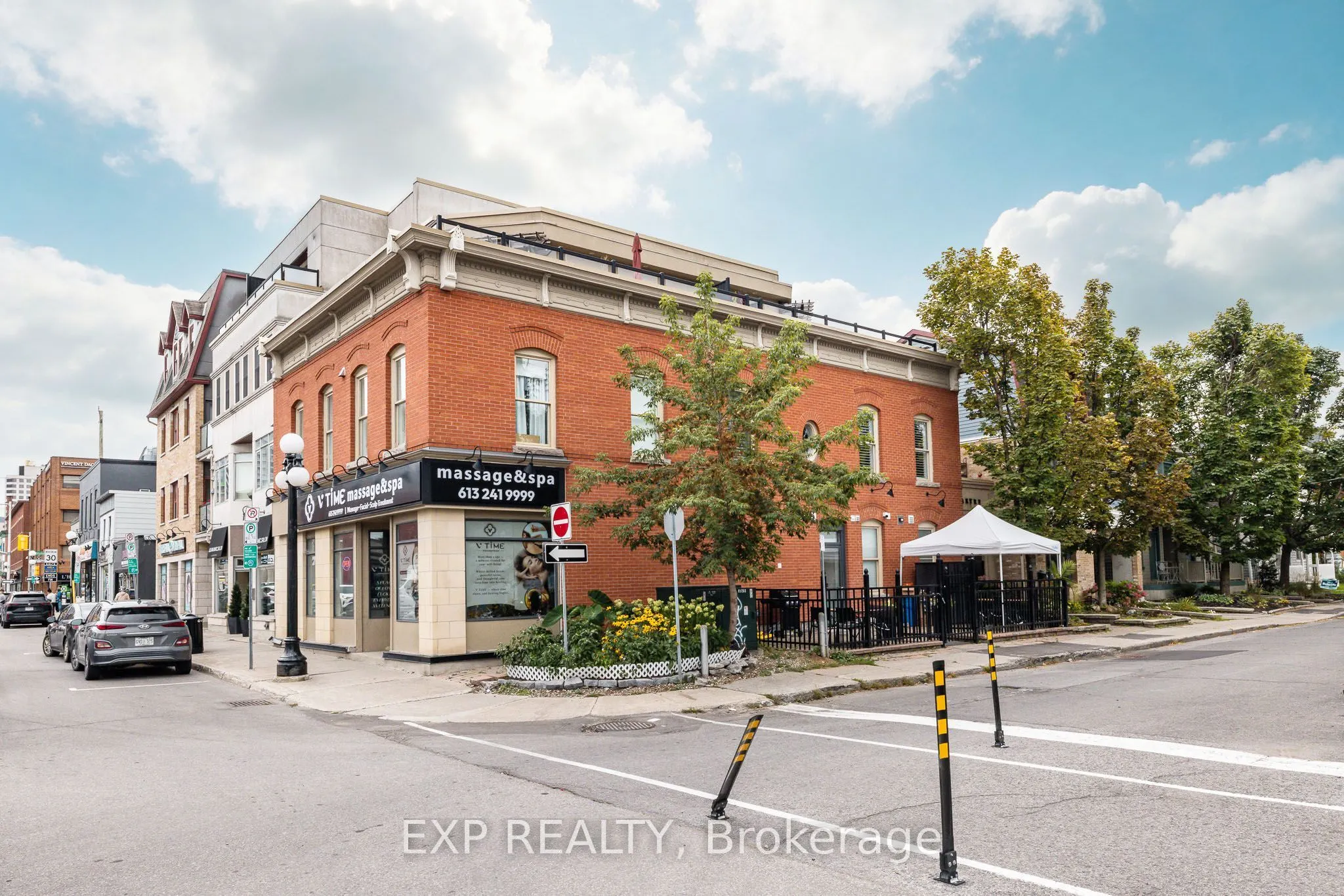 122 Guigues Avenue W #Unit 1 Level 1