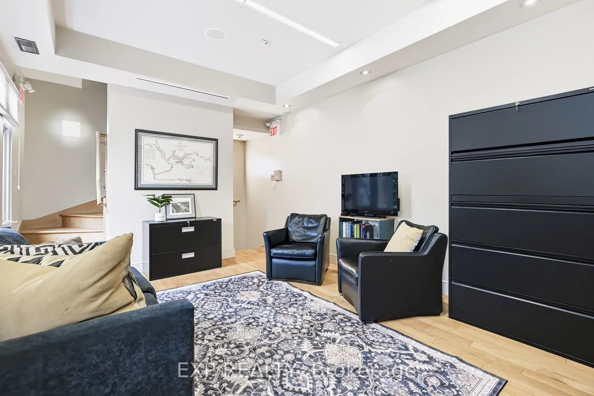 122 Guigues Avenue W #Unit 1 Level 1