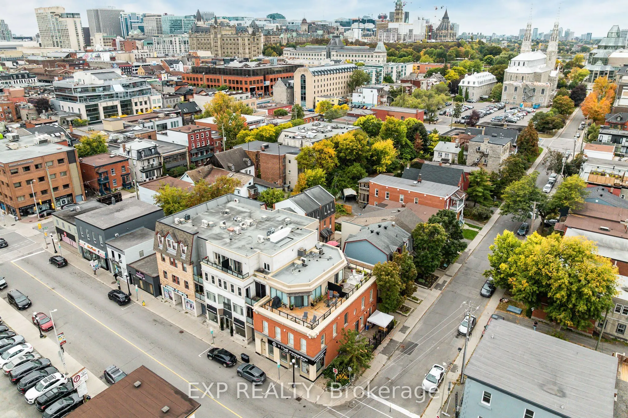 122 Guigues Avenue W #Unit 1 Level 1