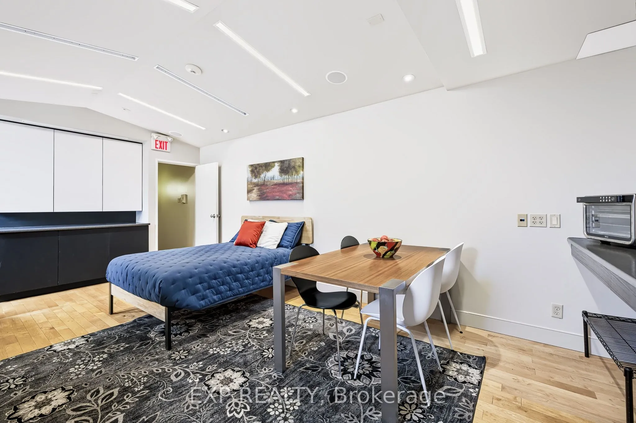 122 Guigues Avenue W #Unit 1 Level 1