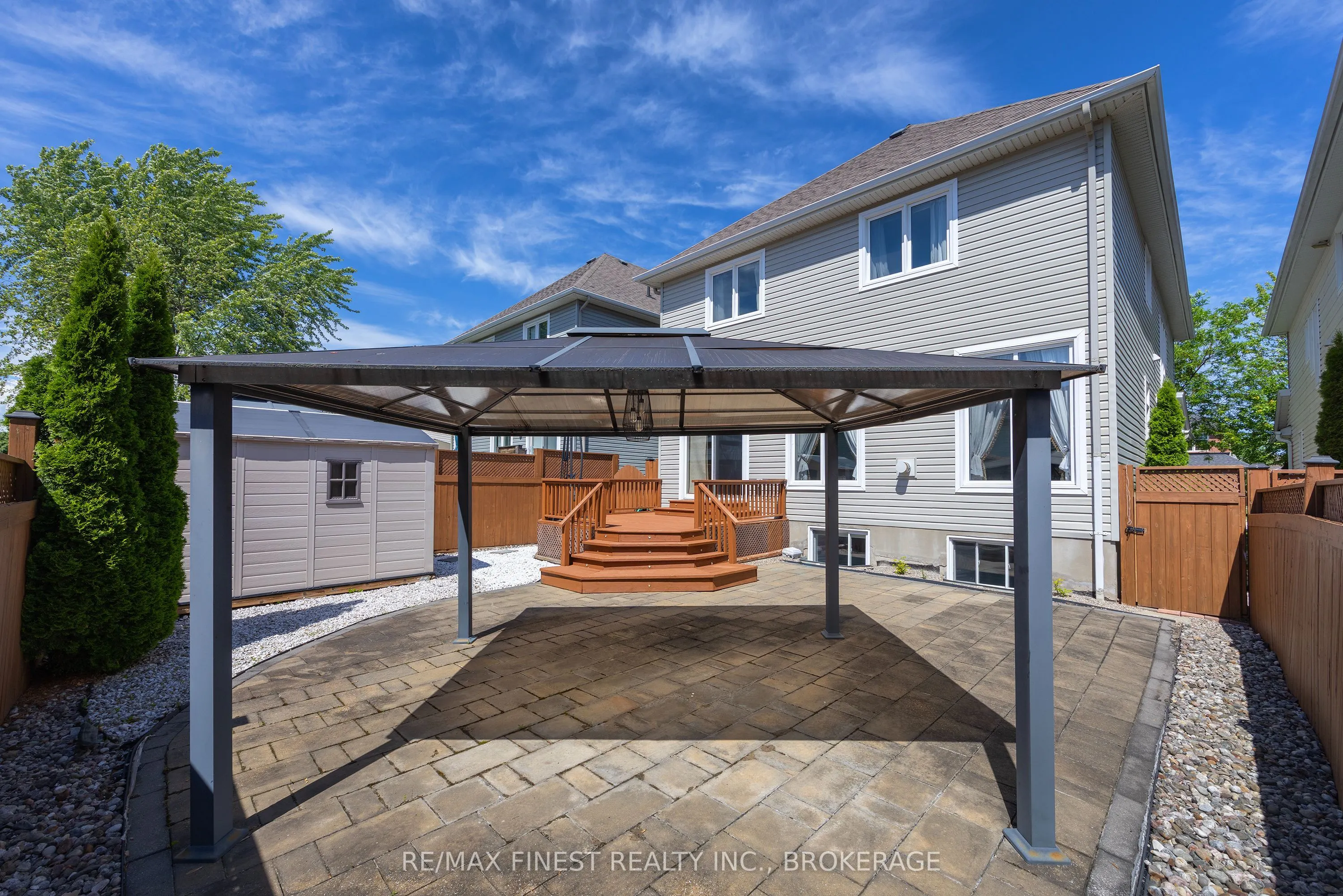 896 Cottonwood Avenue