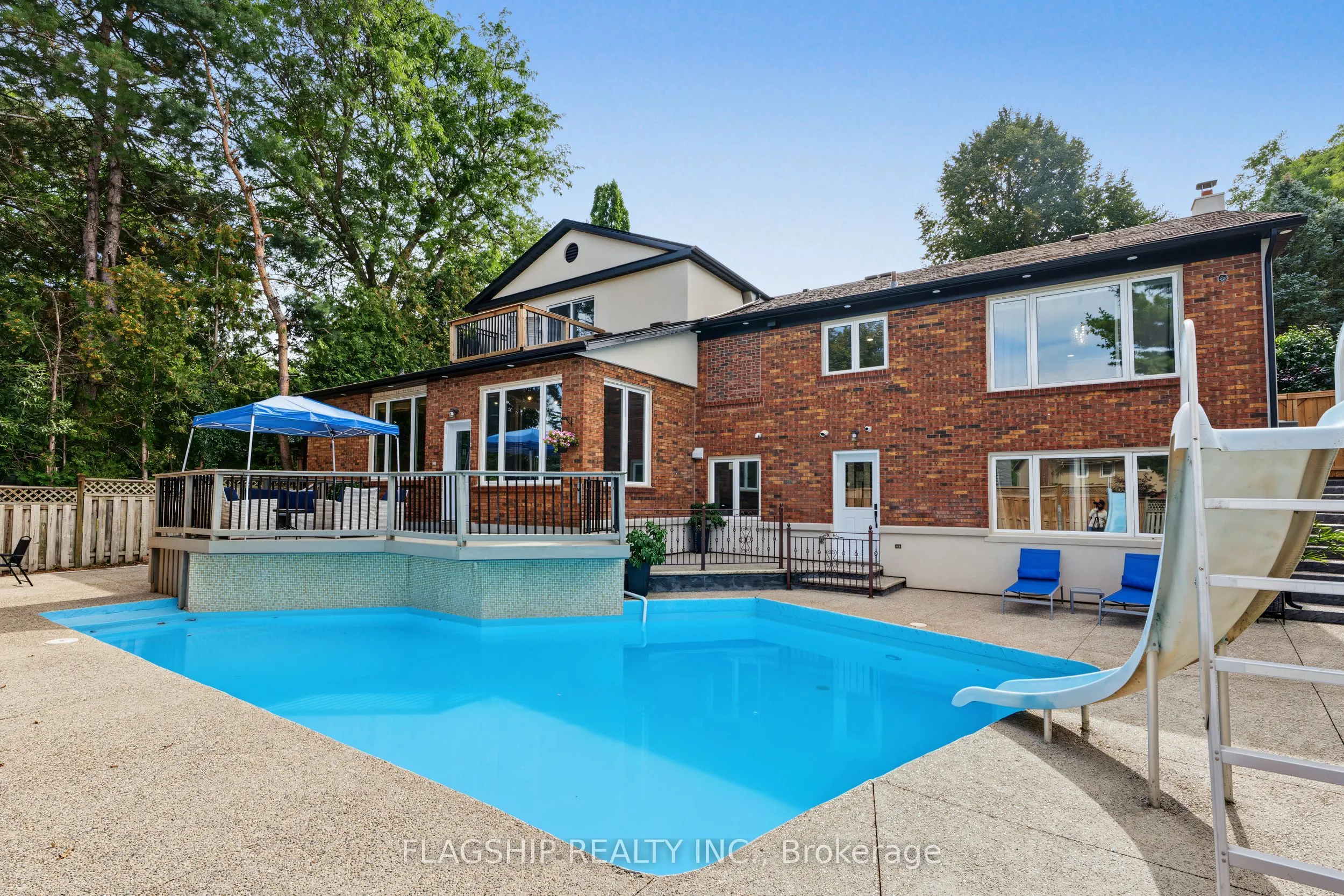23 Rosslinn Road