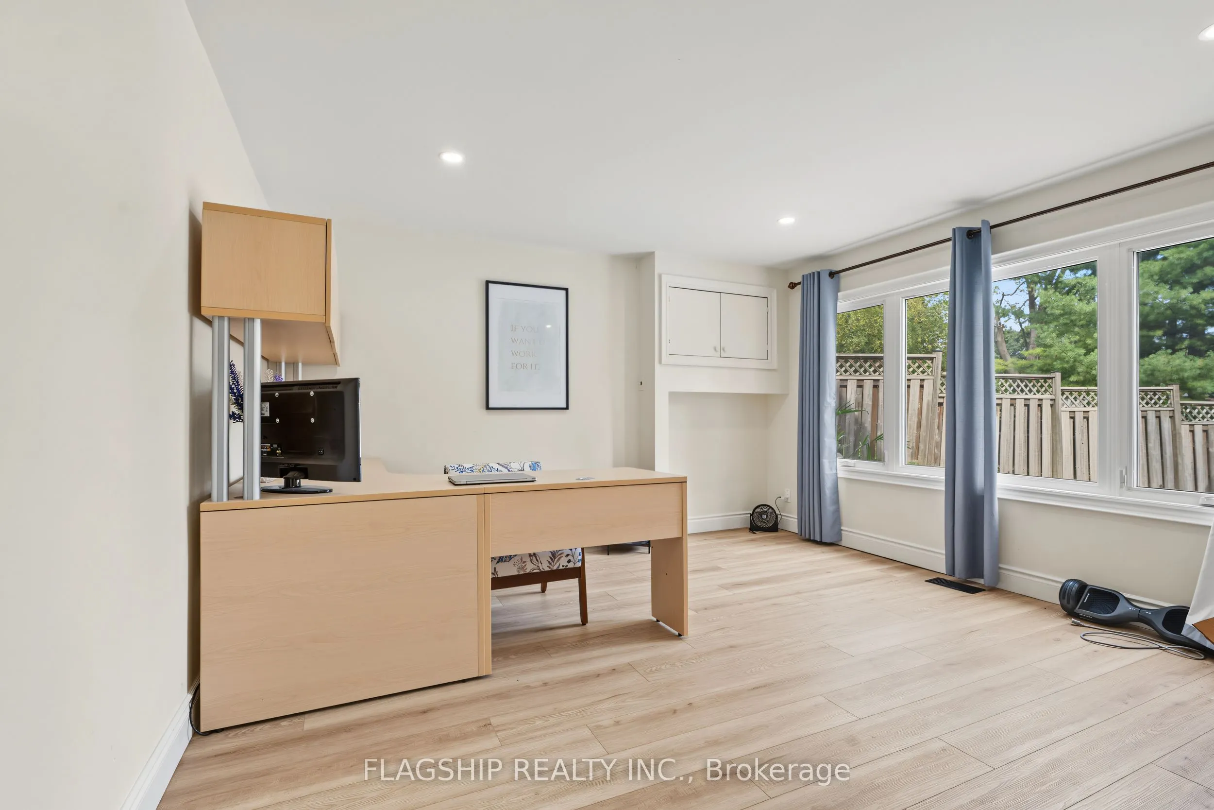 23 Rosslinn Road