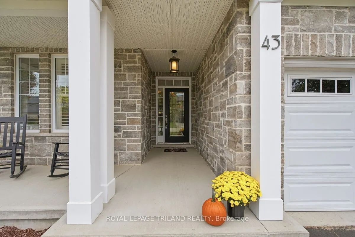 43 Hickory Lane