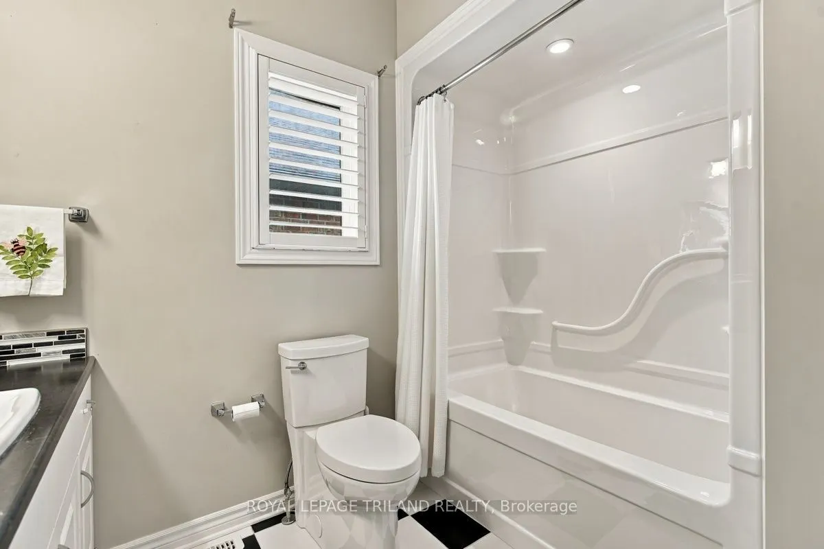 43 Hickory Lane