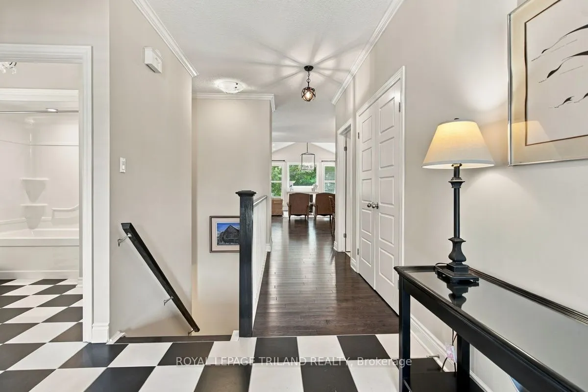 43 Hickory Lane