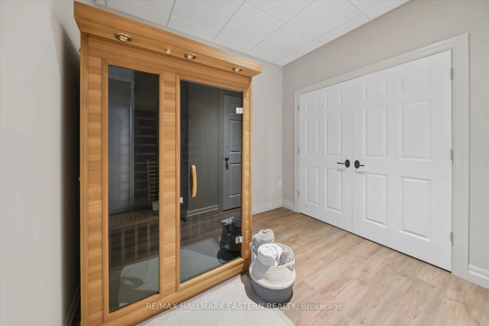 2112 Truman Drive