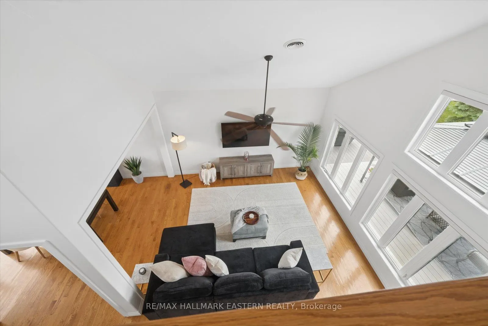 2112 Truman Drive