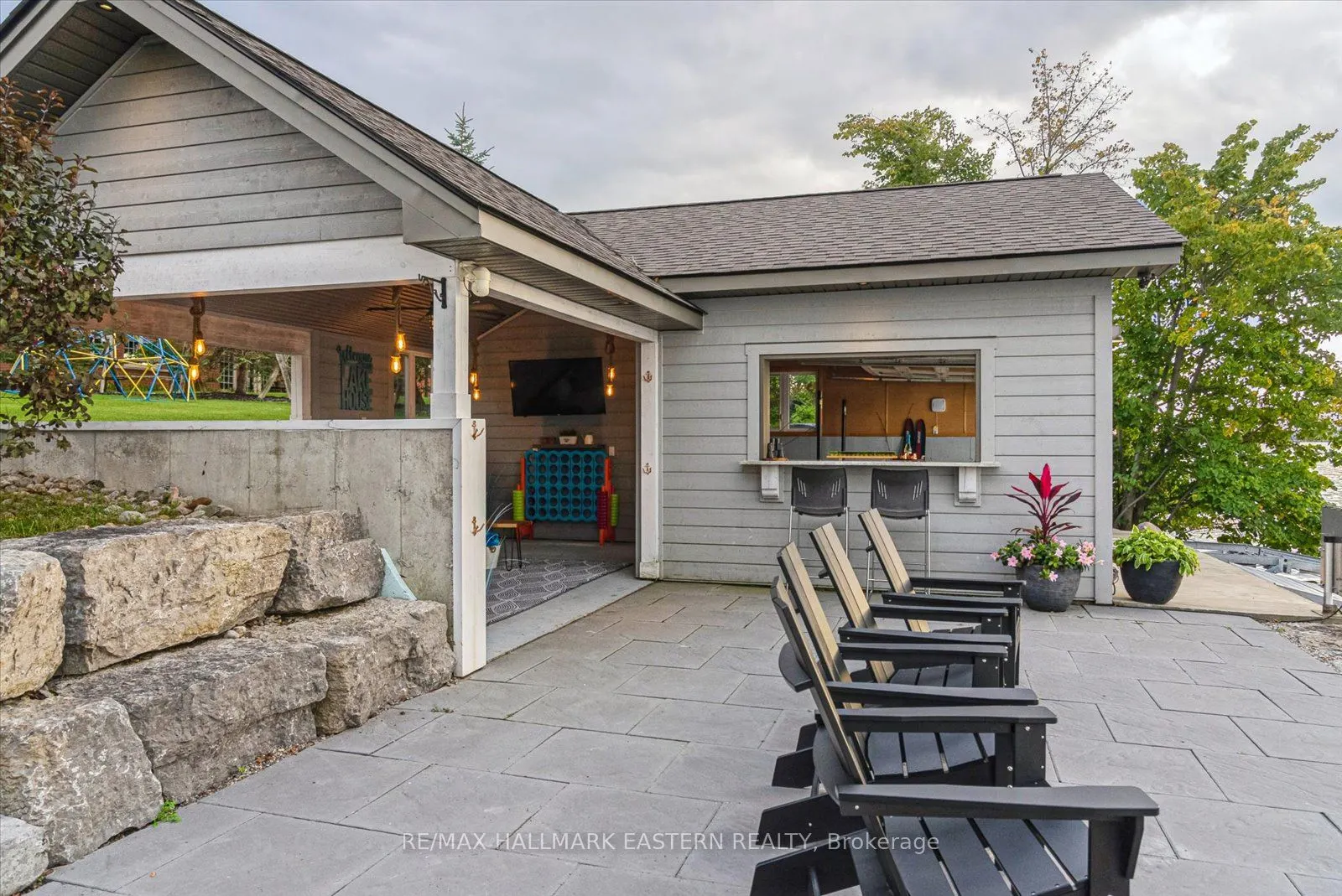 2112 Truman Drive