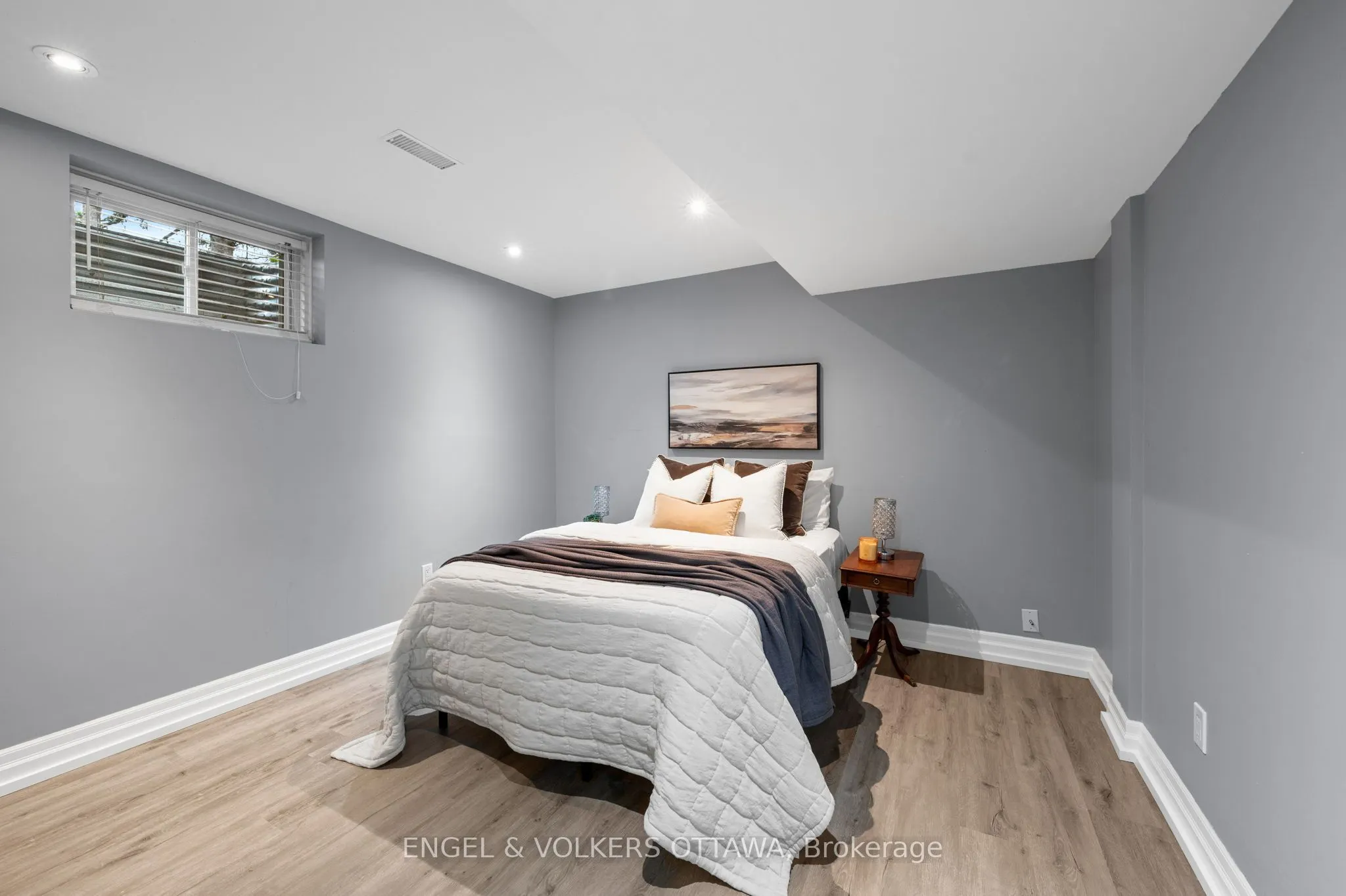 5833A Rideau Valley Drive N