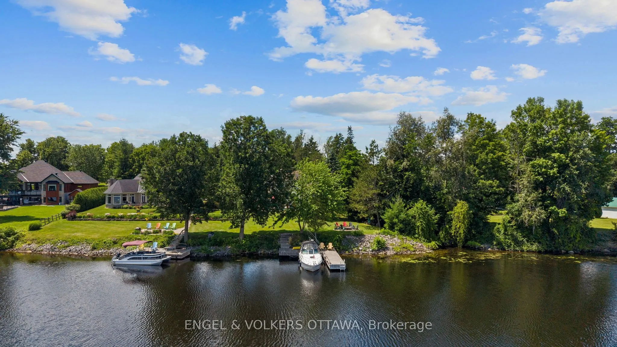 5833A Rideau Valley Drive N
