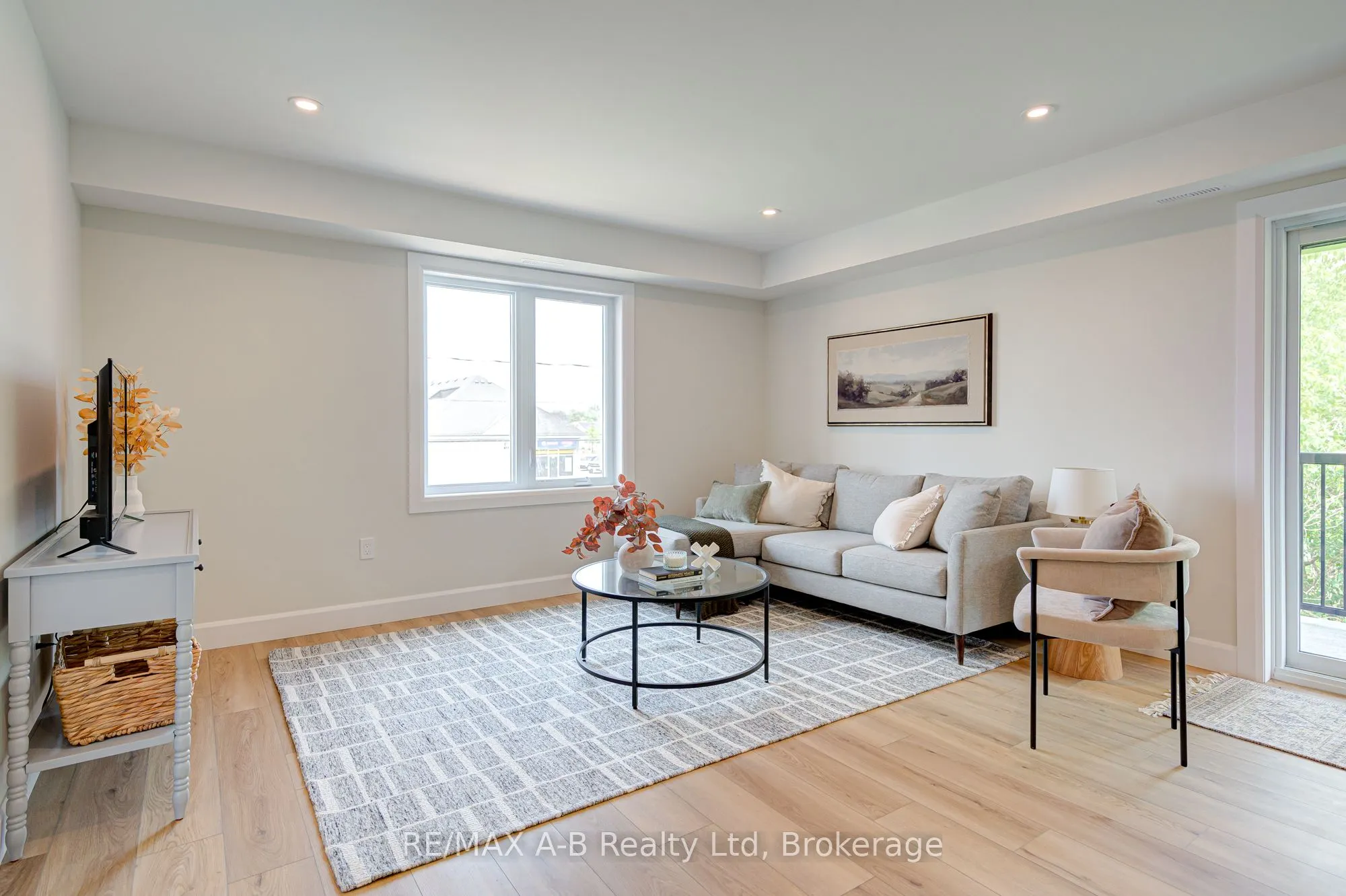 428 Queen Street W #26