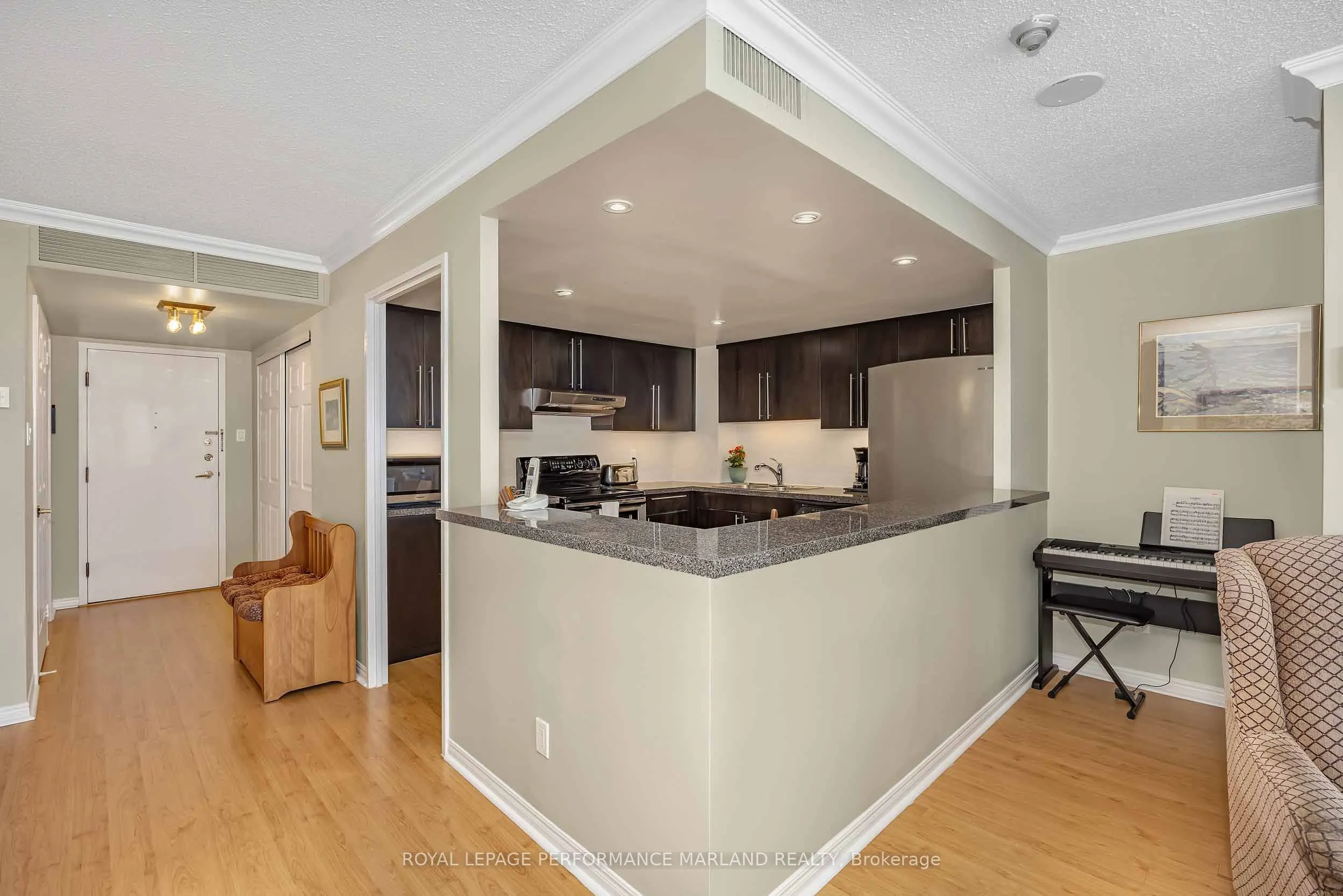 1510 Riverside Drive #2001