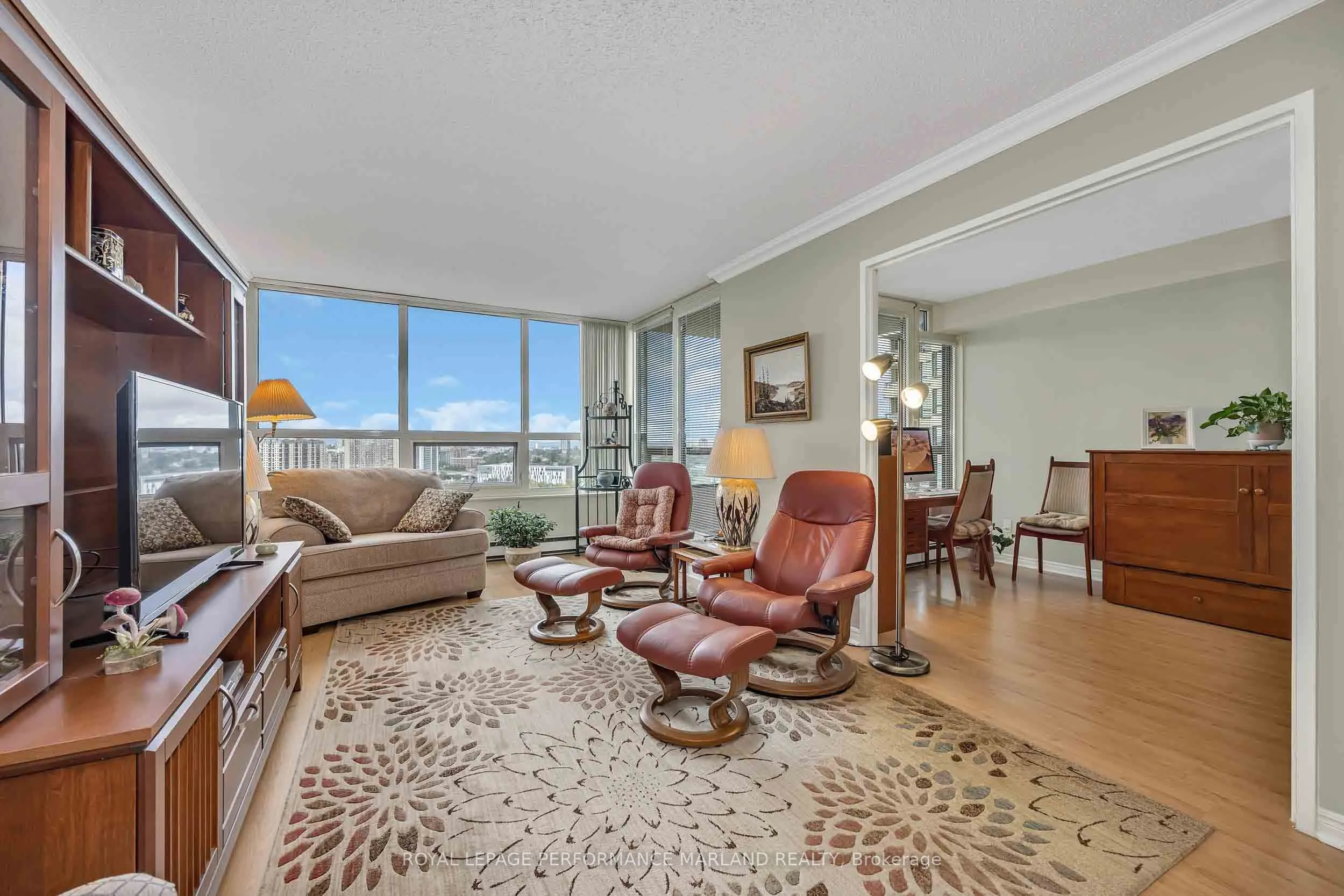 1510 Riverside Drive #2001