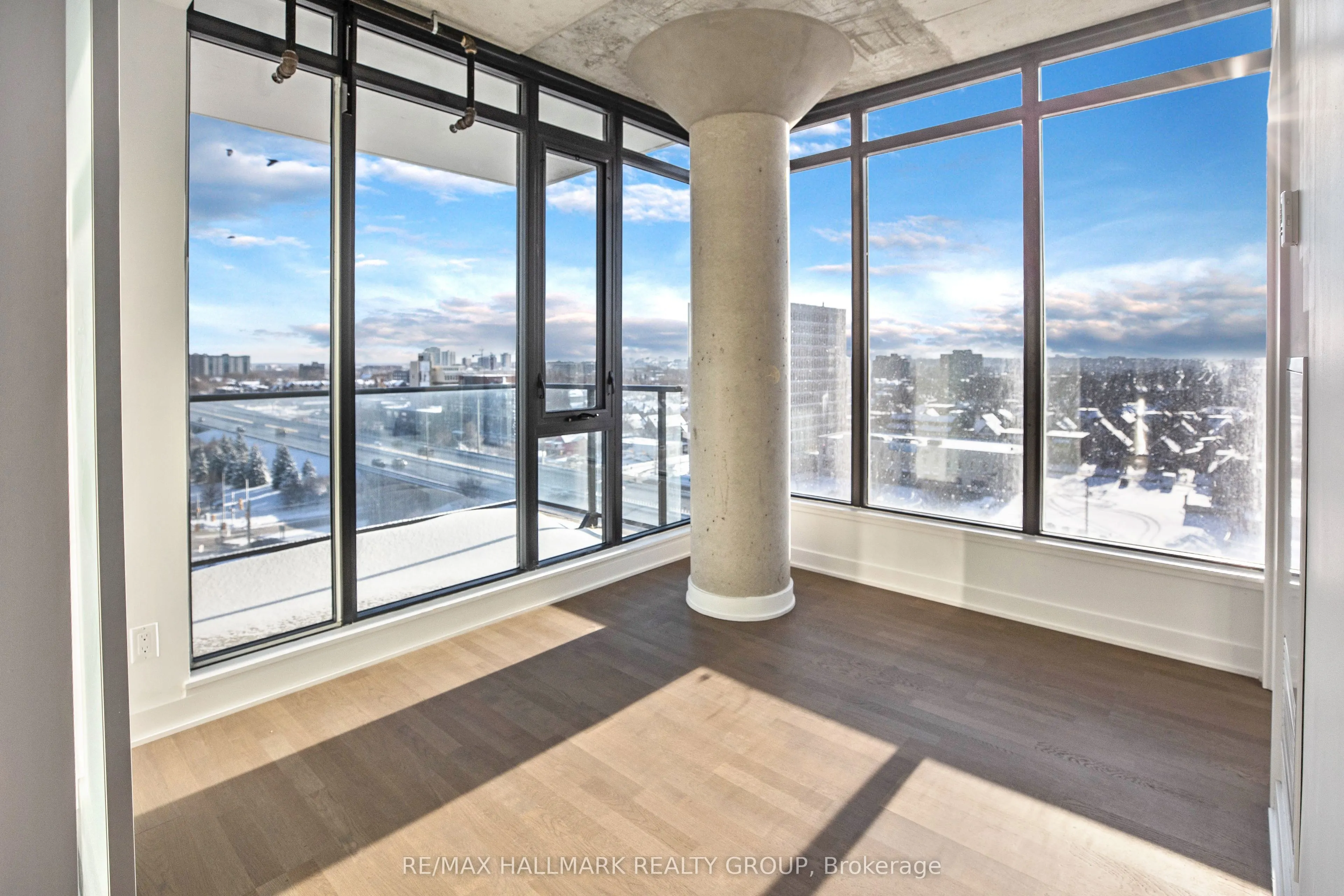 203 CATHERINE Street #902