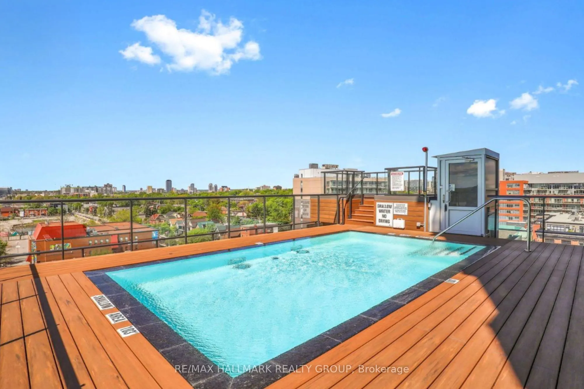 203 CATHERINE Street #902