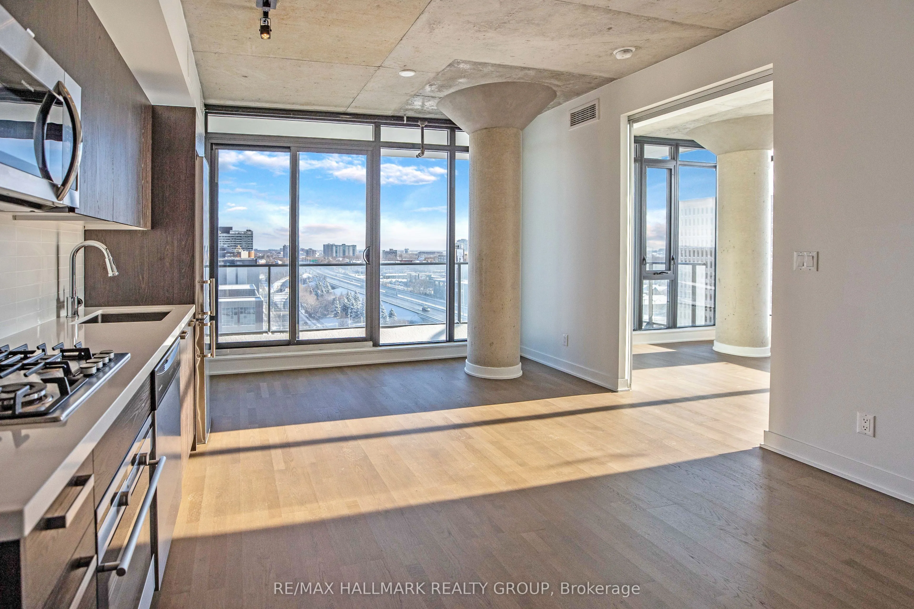 203 CATHERINE Street #902