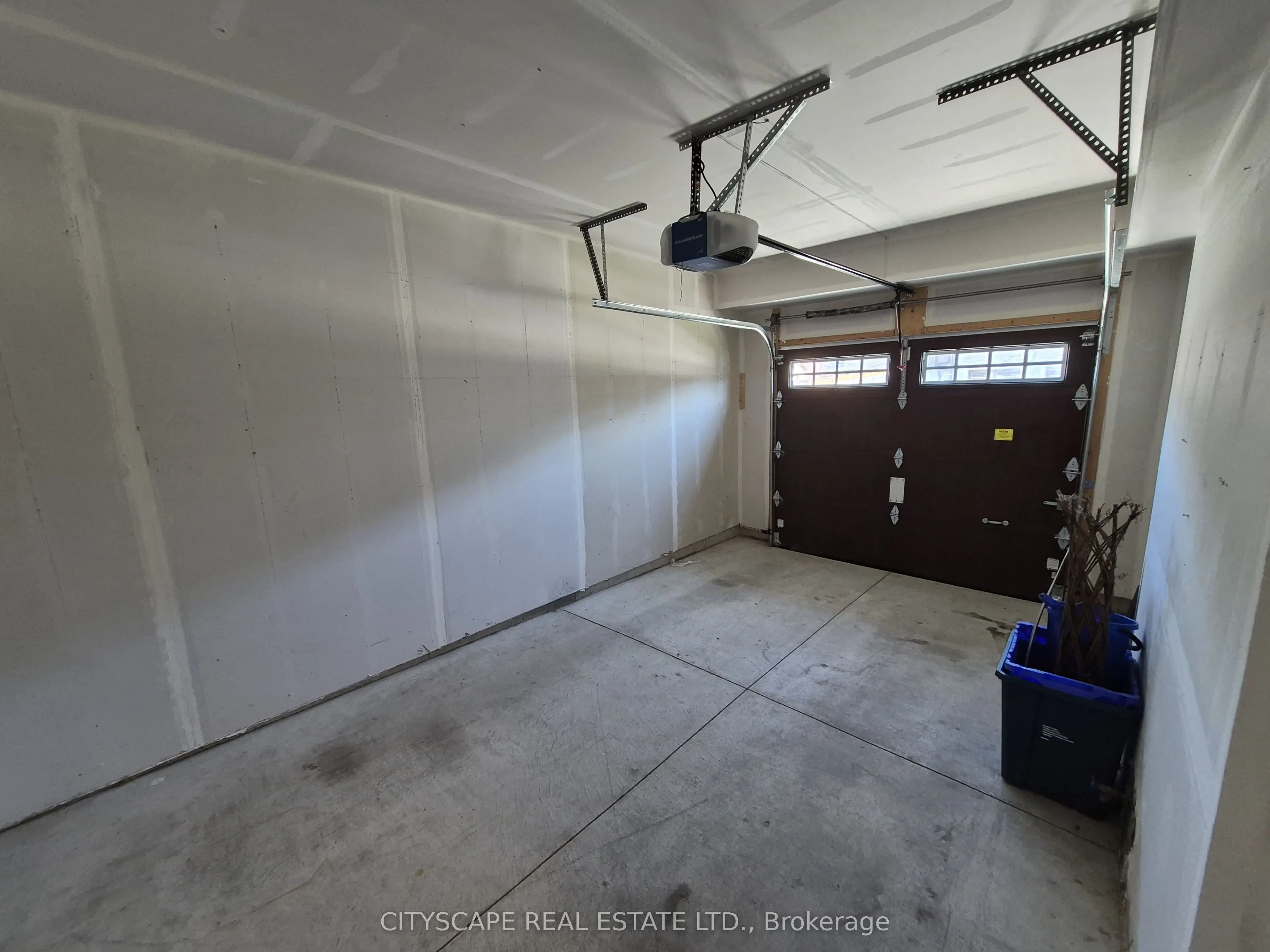 125 Hollybrook Trail #16