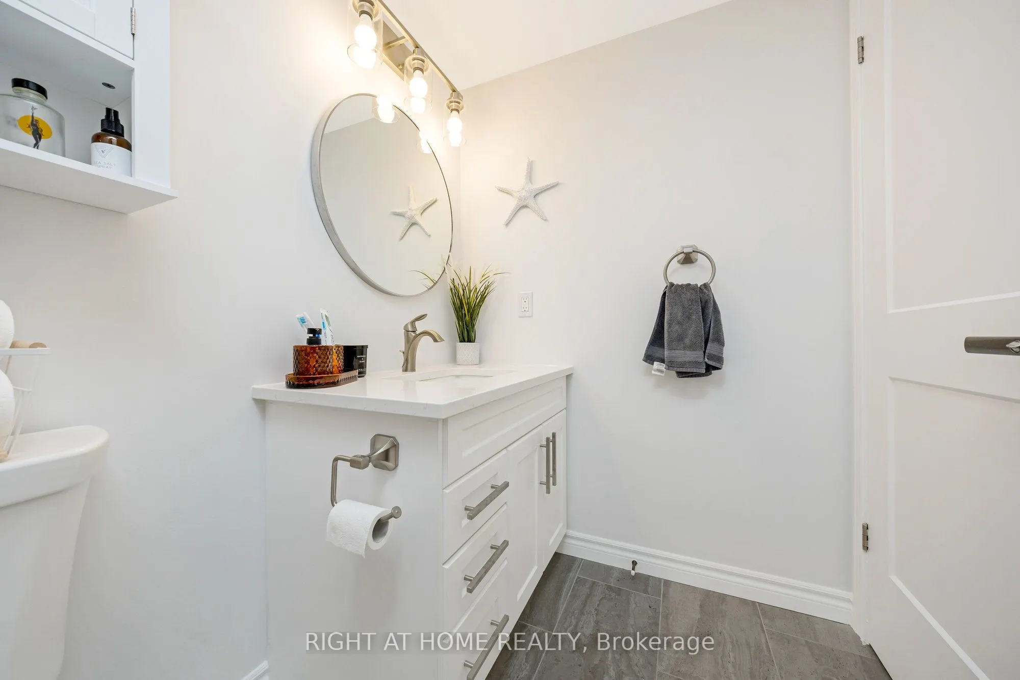 264 Alma Street #203