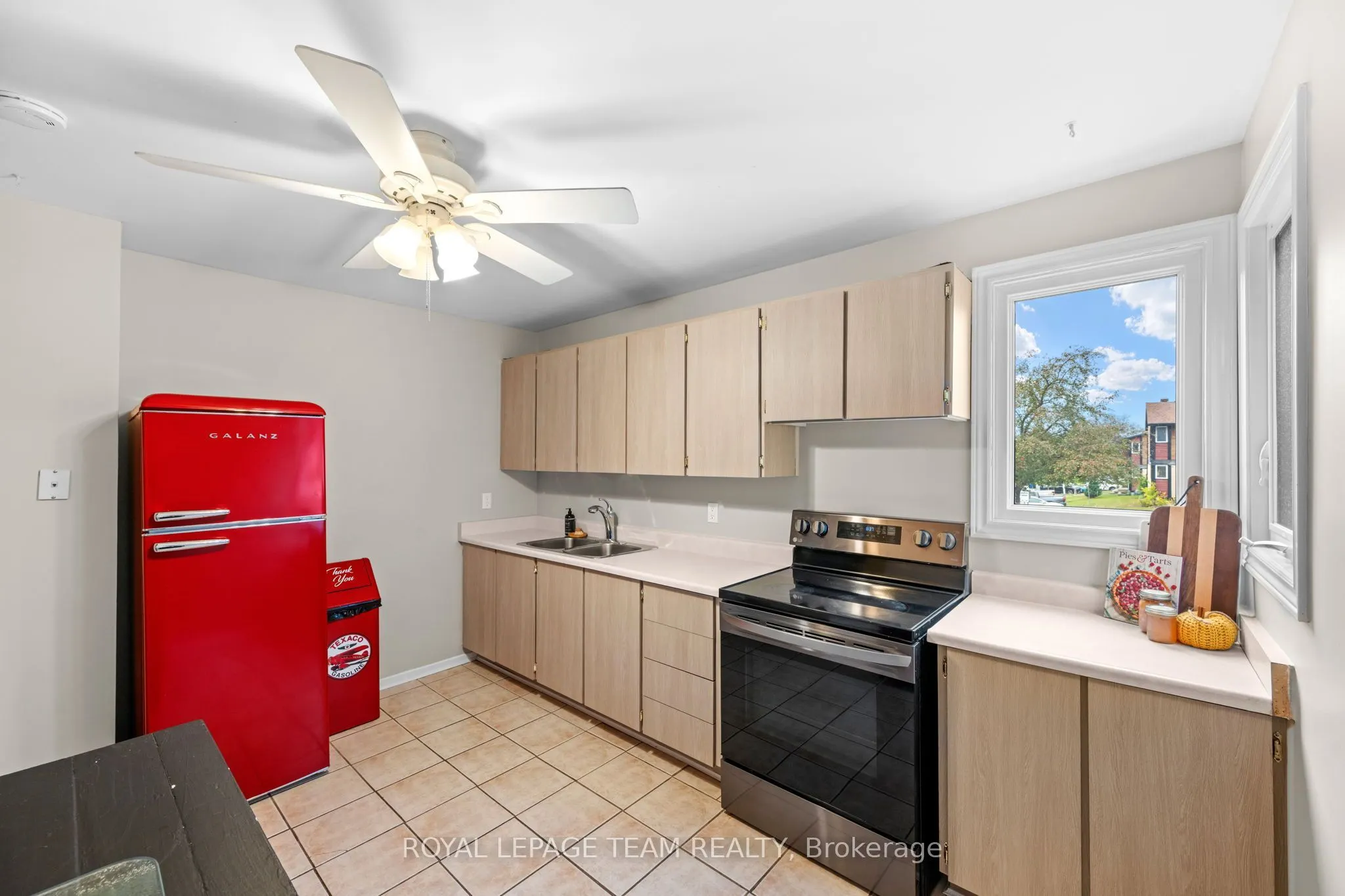 128 McClintock Way #128
