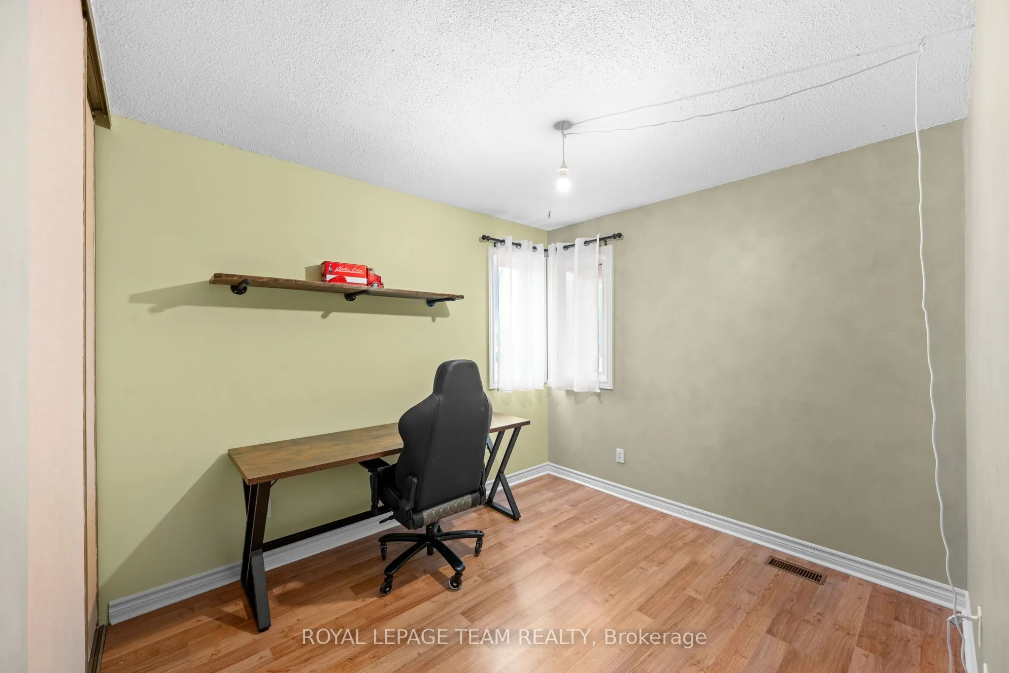 128 McClintock Way #128