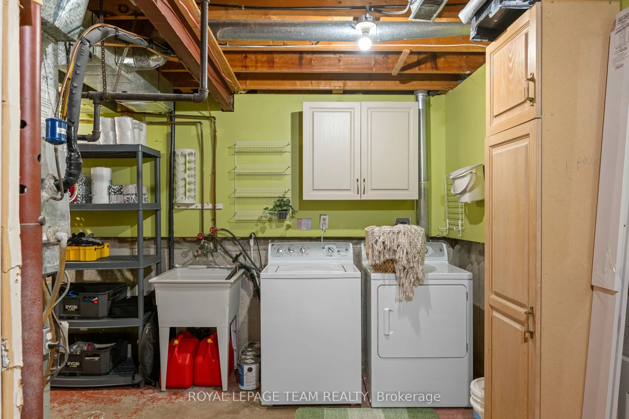 128 McClintock Way #128