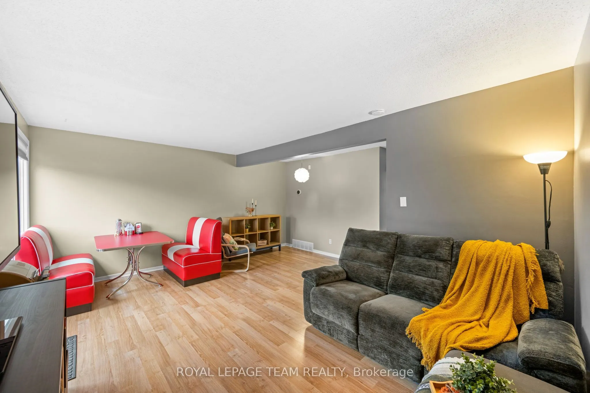128 McClintock Way #128