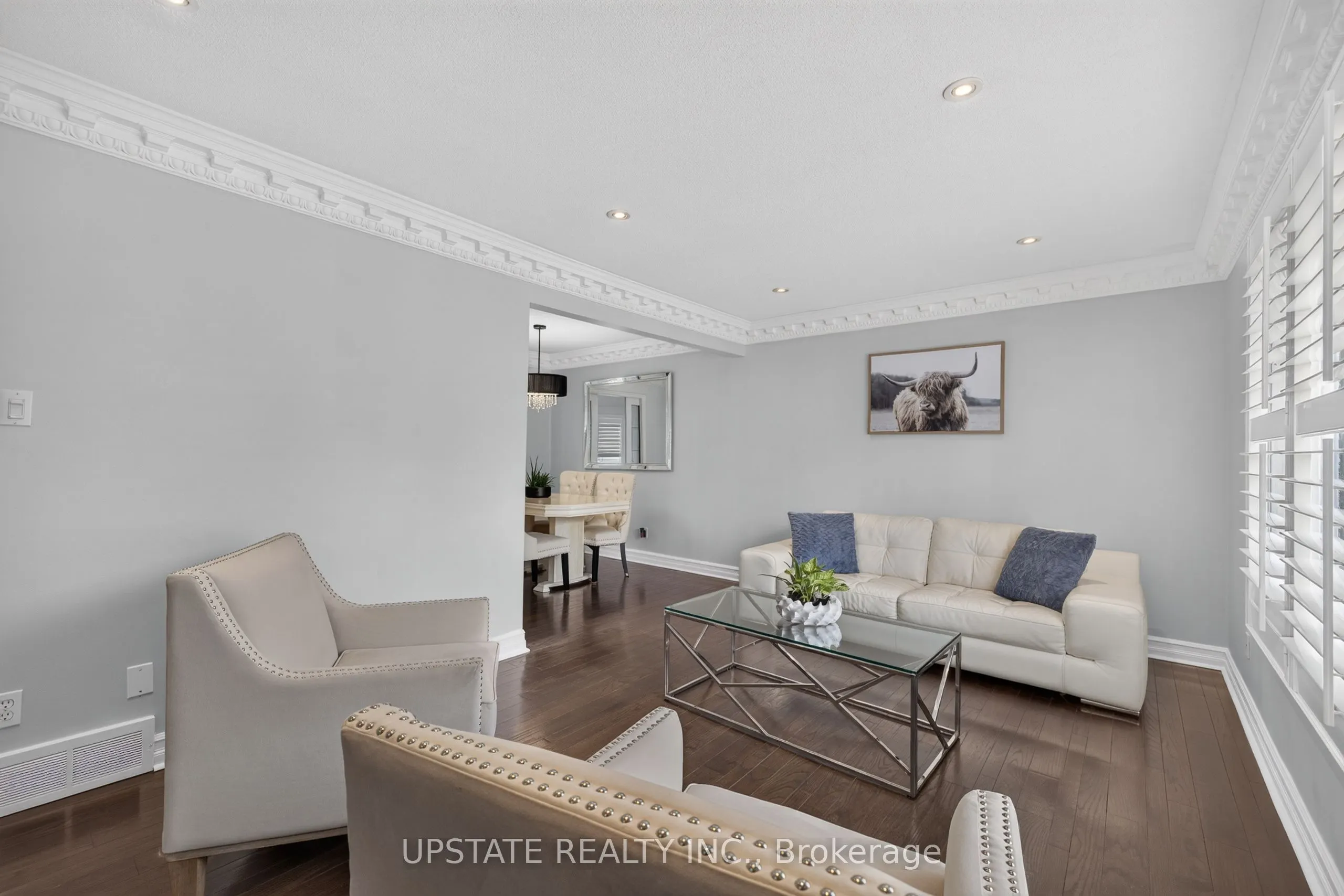 221 Cedarwoods Crescent