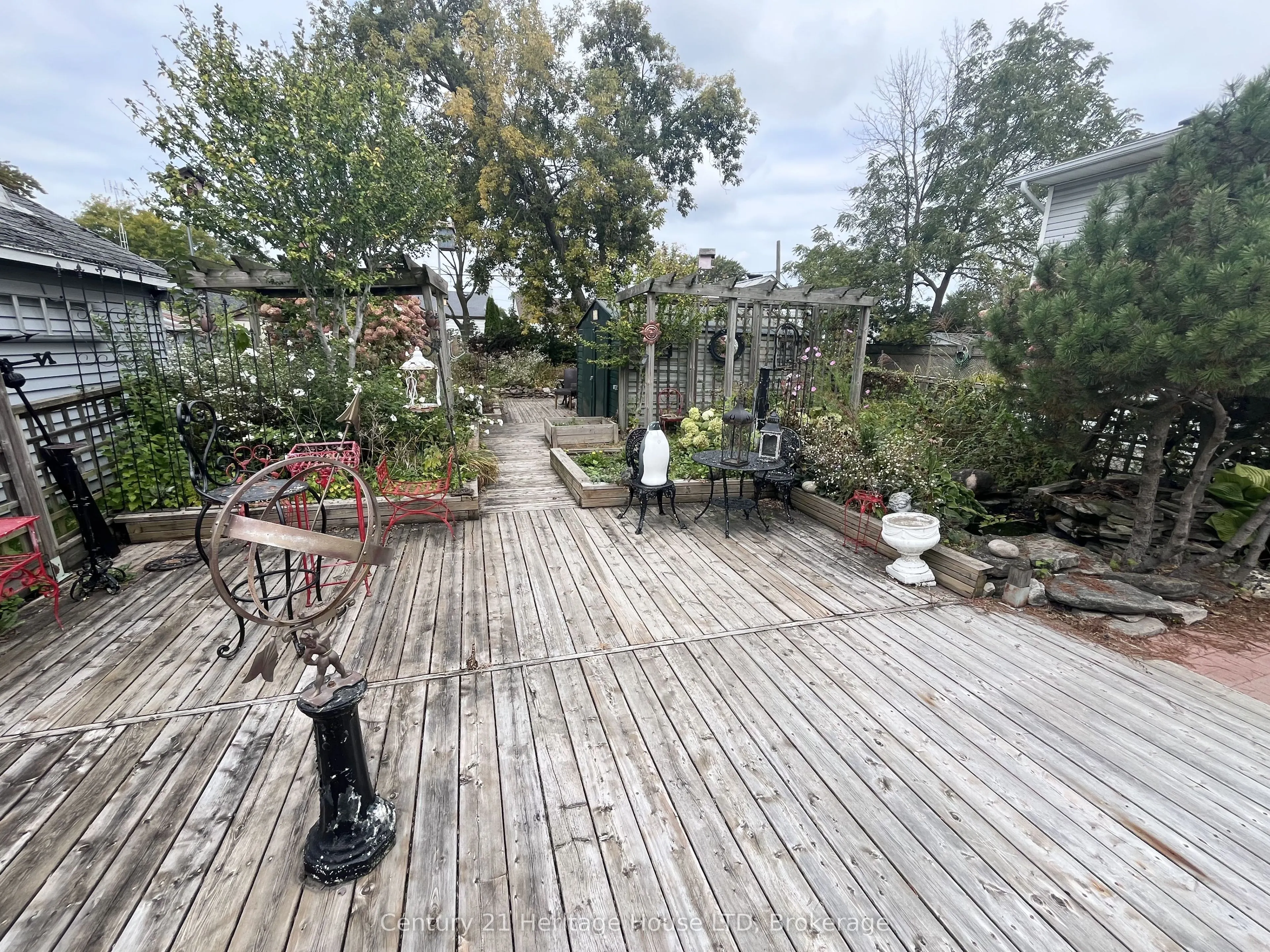 84 Rykert Street