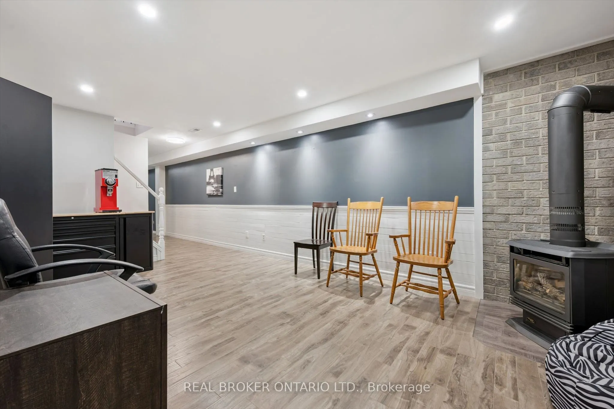 339 Strathallan Street