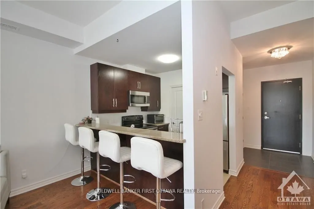 500 CLARIDGE Drive #205