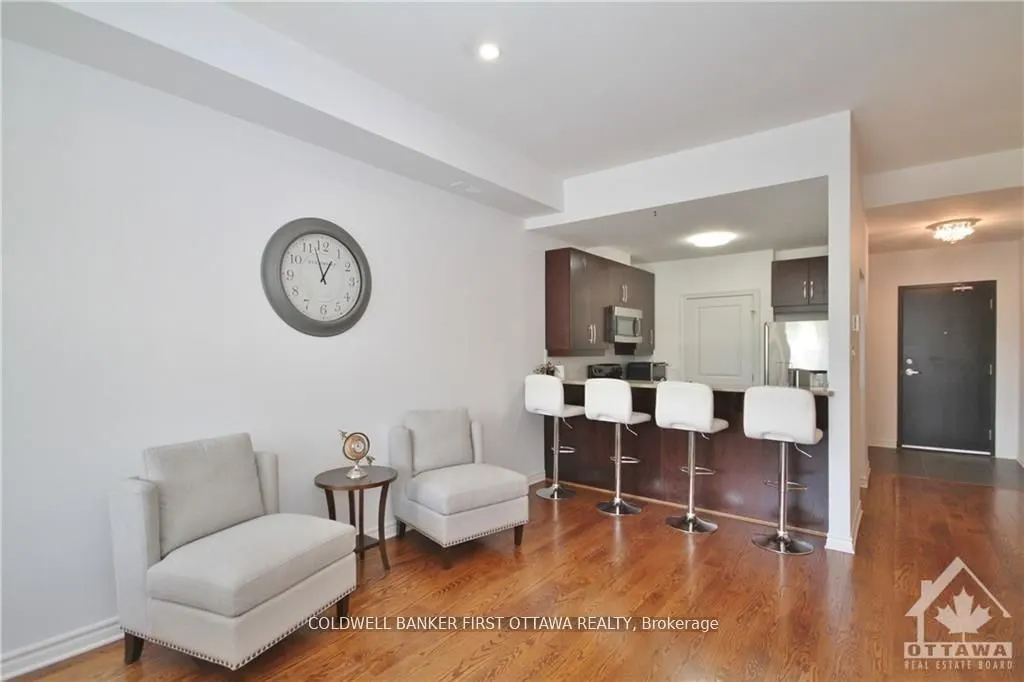 500 CLARIDGE Drive #205