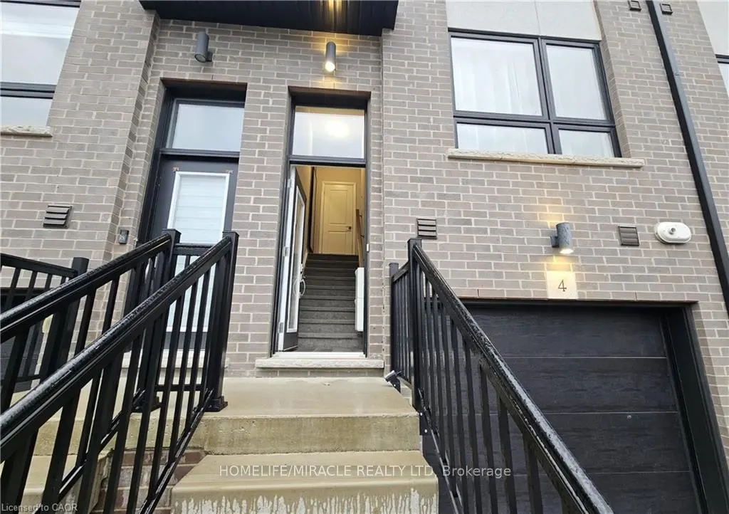 720 Grey Street #4