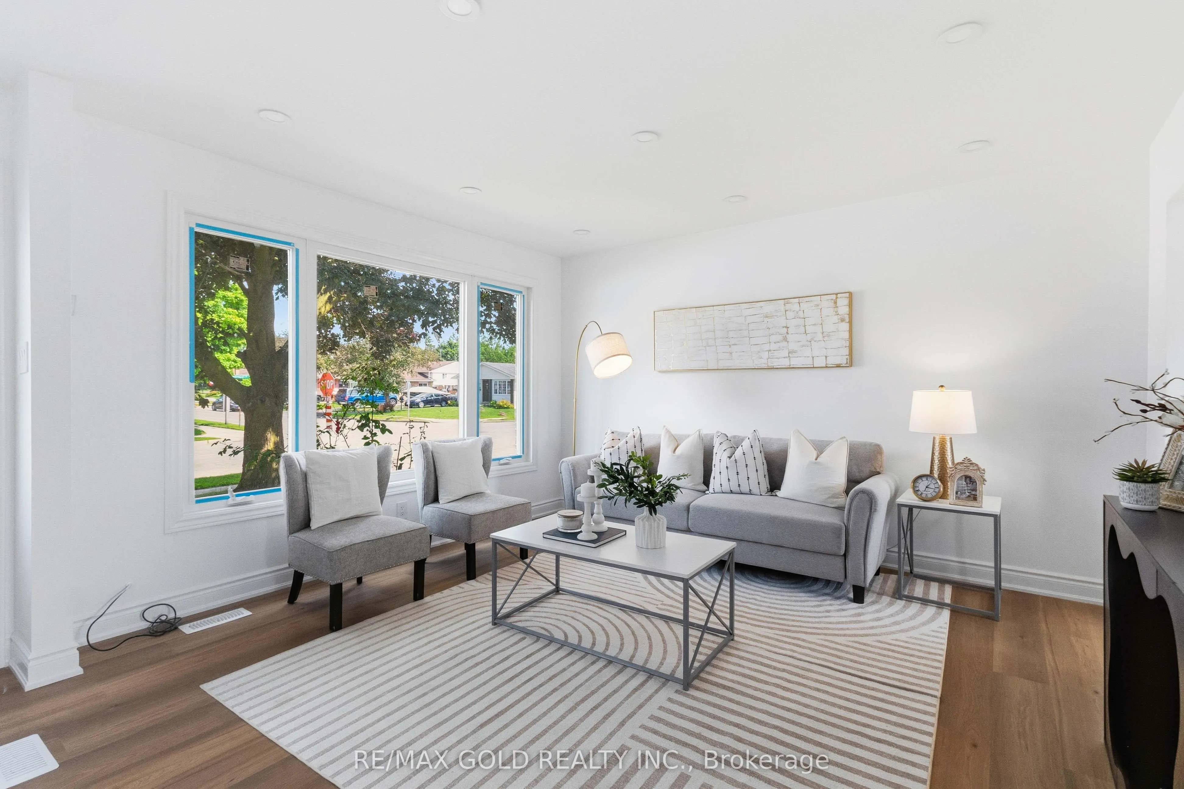 318 Admiral Drive
