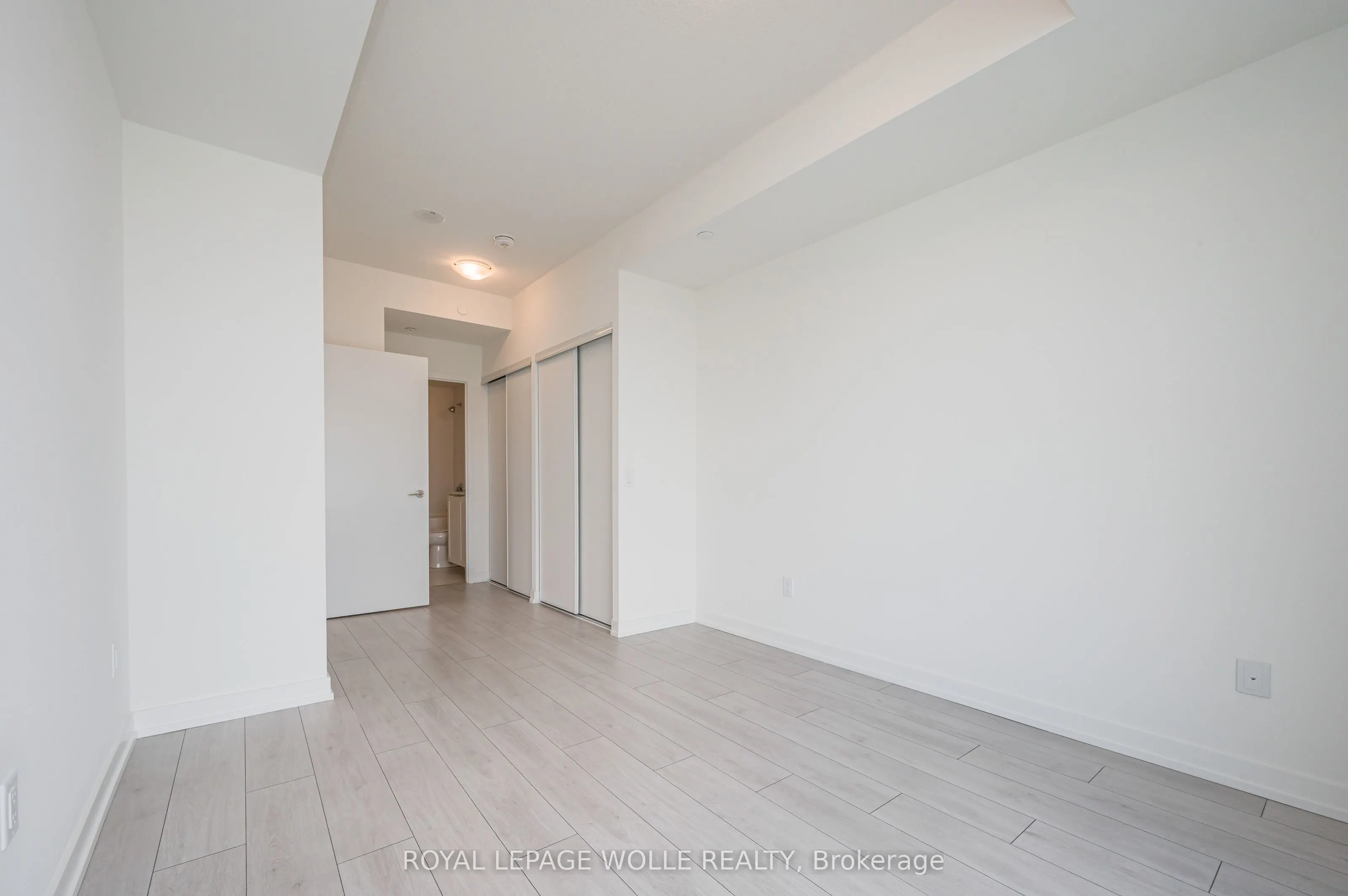 55 Duke Street W #2102