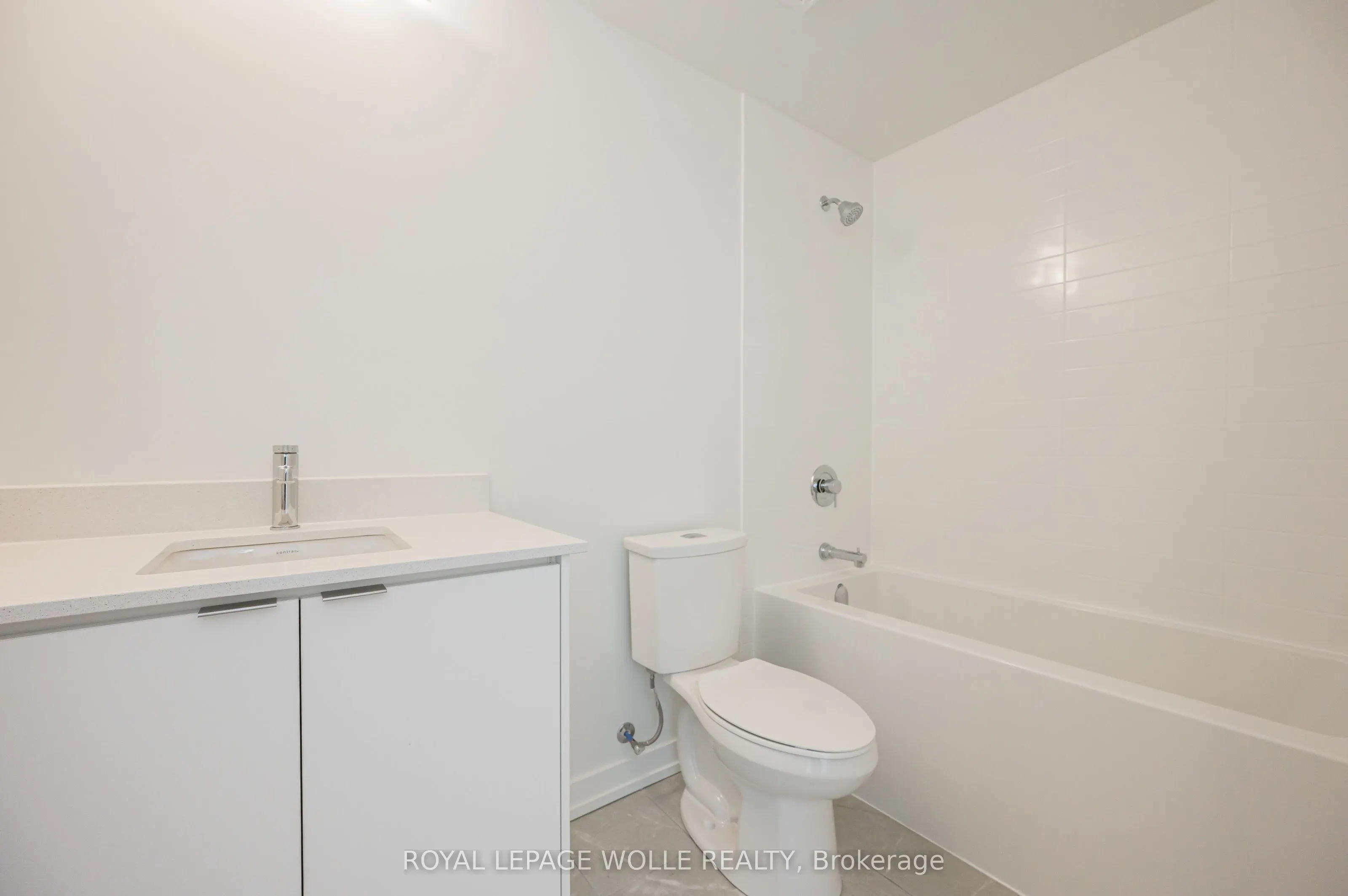 55 Duke Street W #2102
