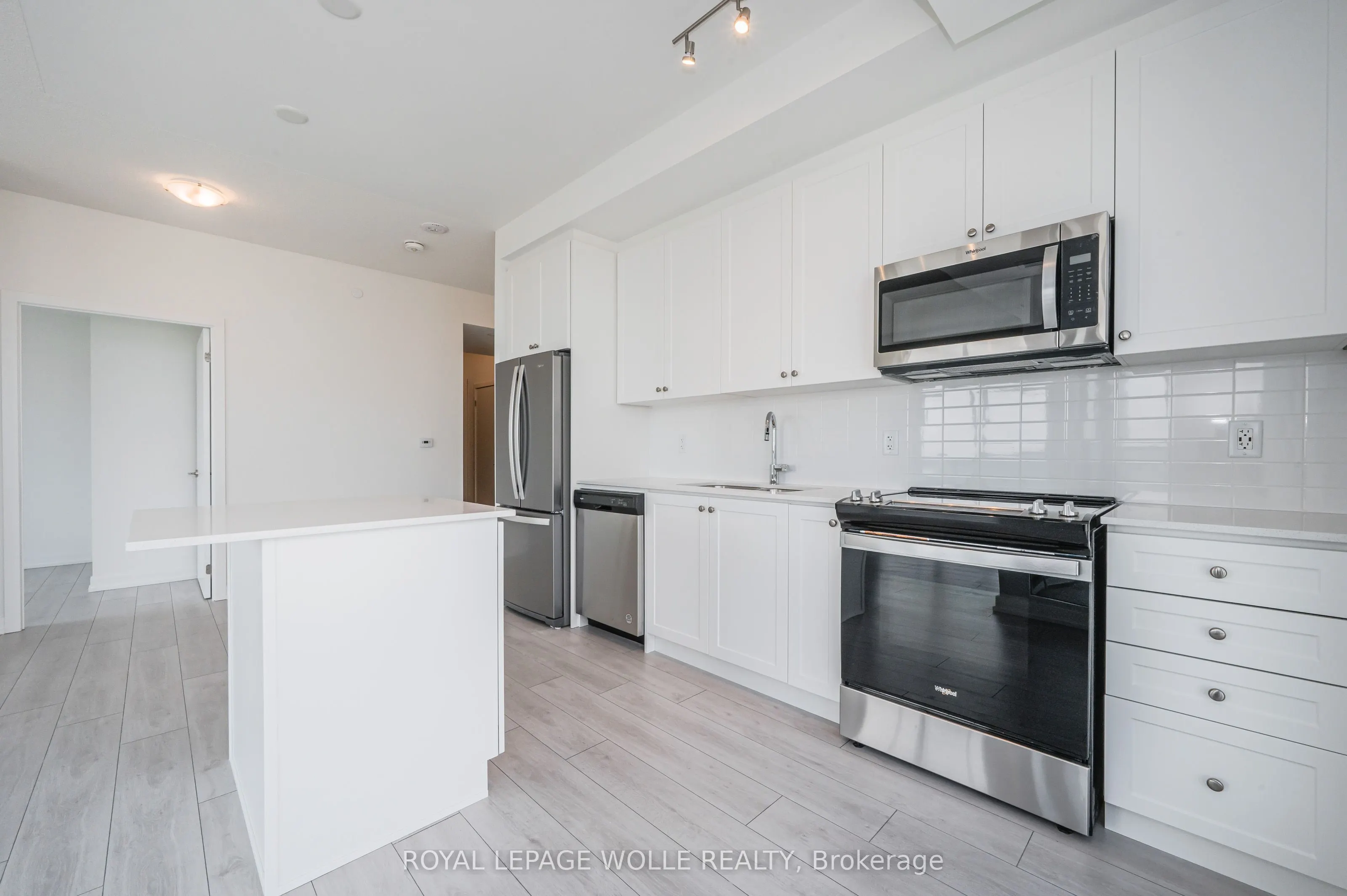 55 Duke Street W #2102
