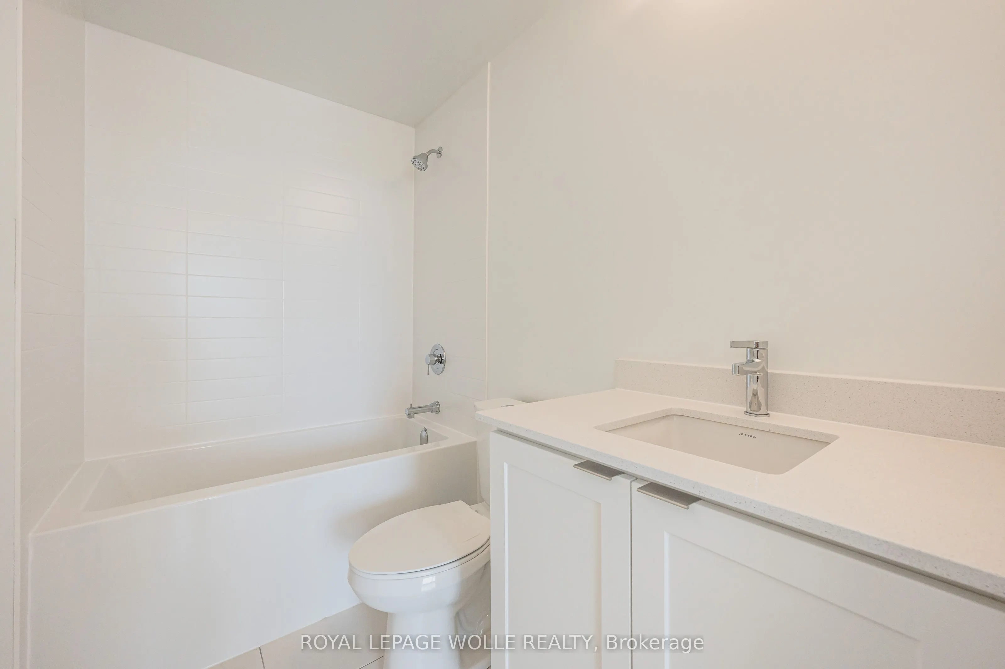 55 Duke Street W #2102